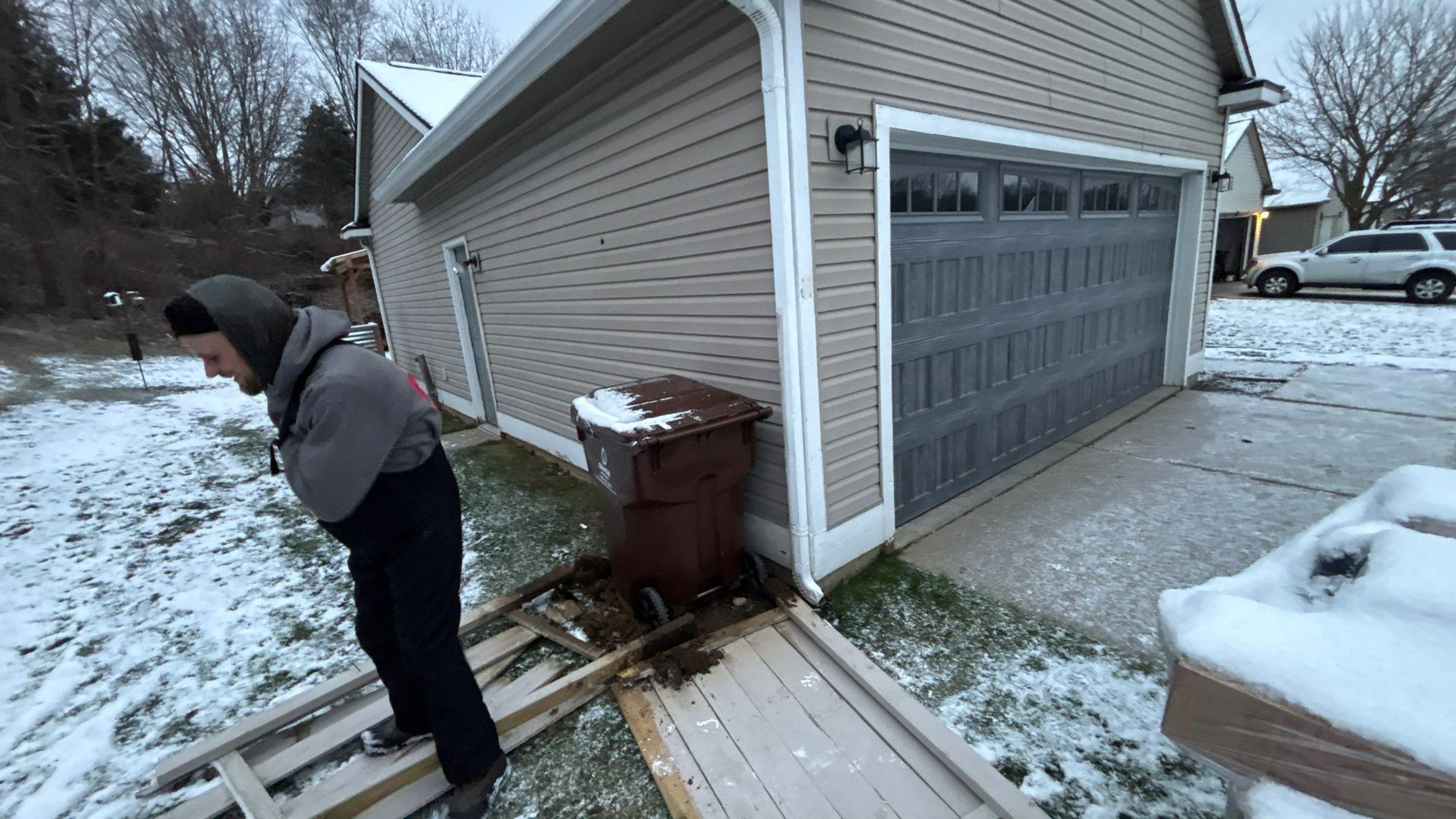 Siding Replacement using Alside Charter Oak D4.5" Riveria Dusk by 180 Contractors