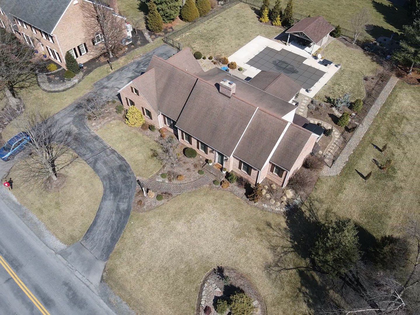 Roof Installation using Gaf Hdz Architectural Shingle - Hickory by Teflon Roofing