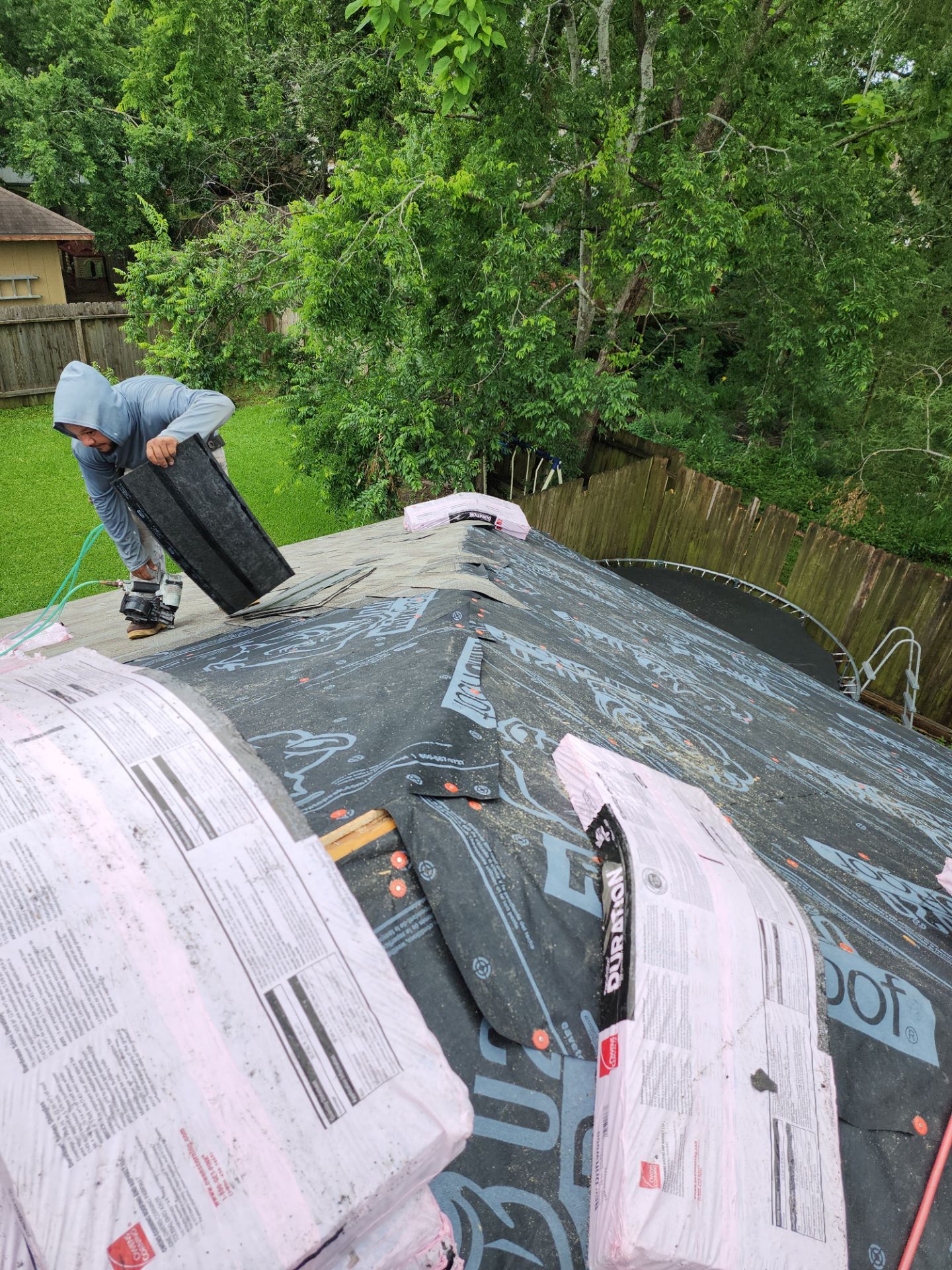 Residential Roofing Installation using Owen's Corning Duration (Lifetime) Shingles by Roof Repair Company