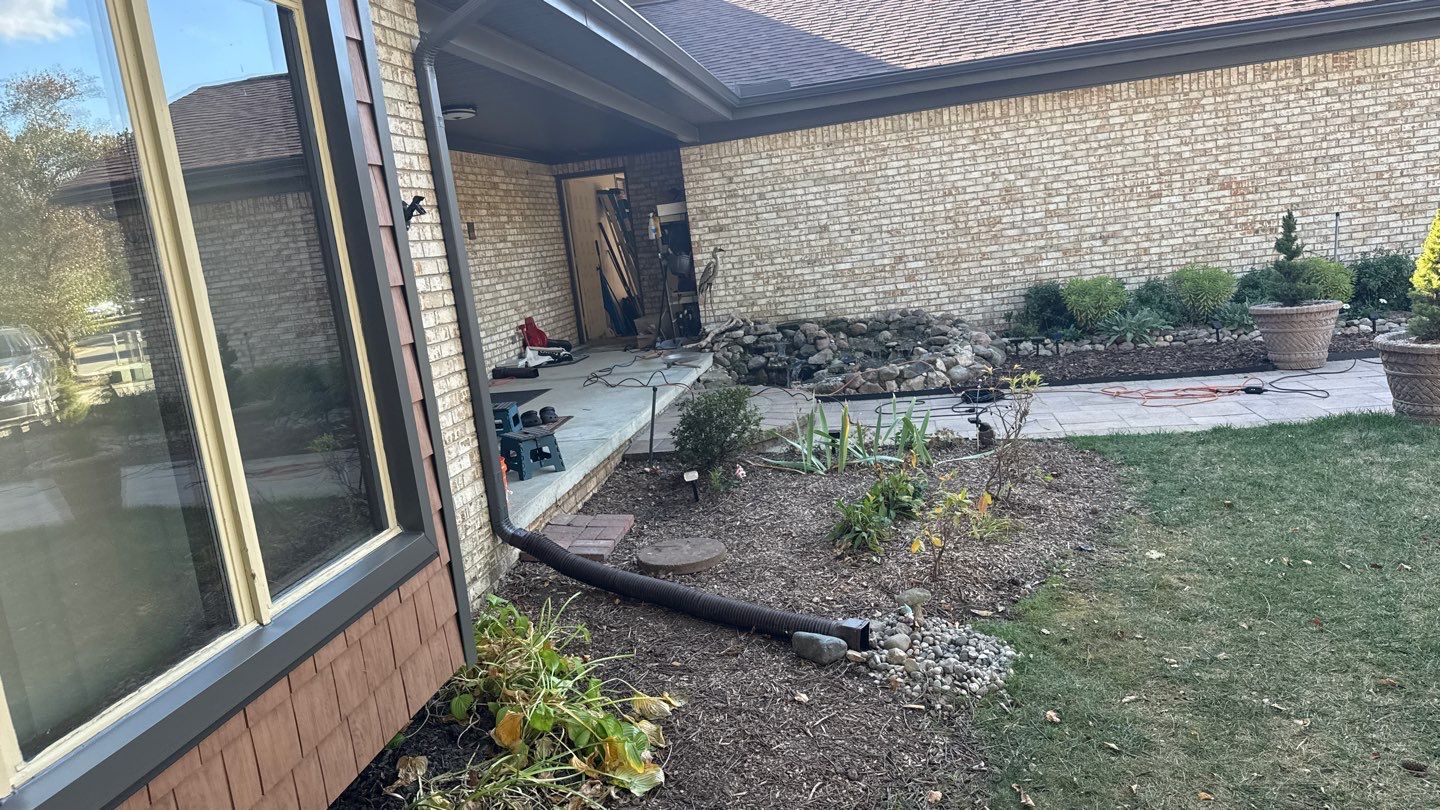 Siding Replacement using Alside S7 Cedar Mill Grain Cast Iron by 180 Contractors