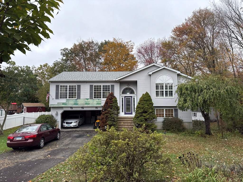 Update your home using Cert. Monogram D/4 x 16'8" Clapboard, Granite Gray by DiGiorgi Roofing and Siding Inc