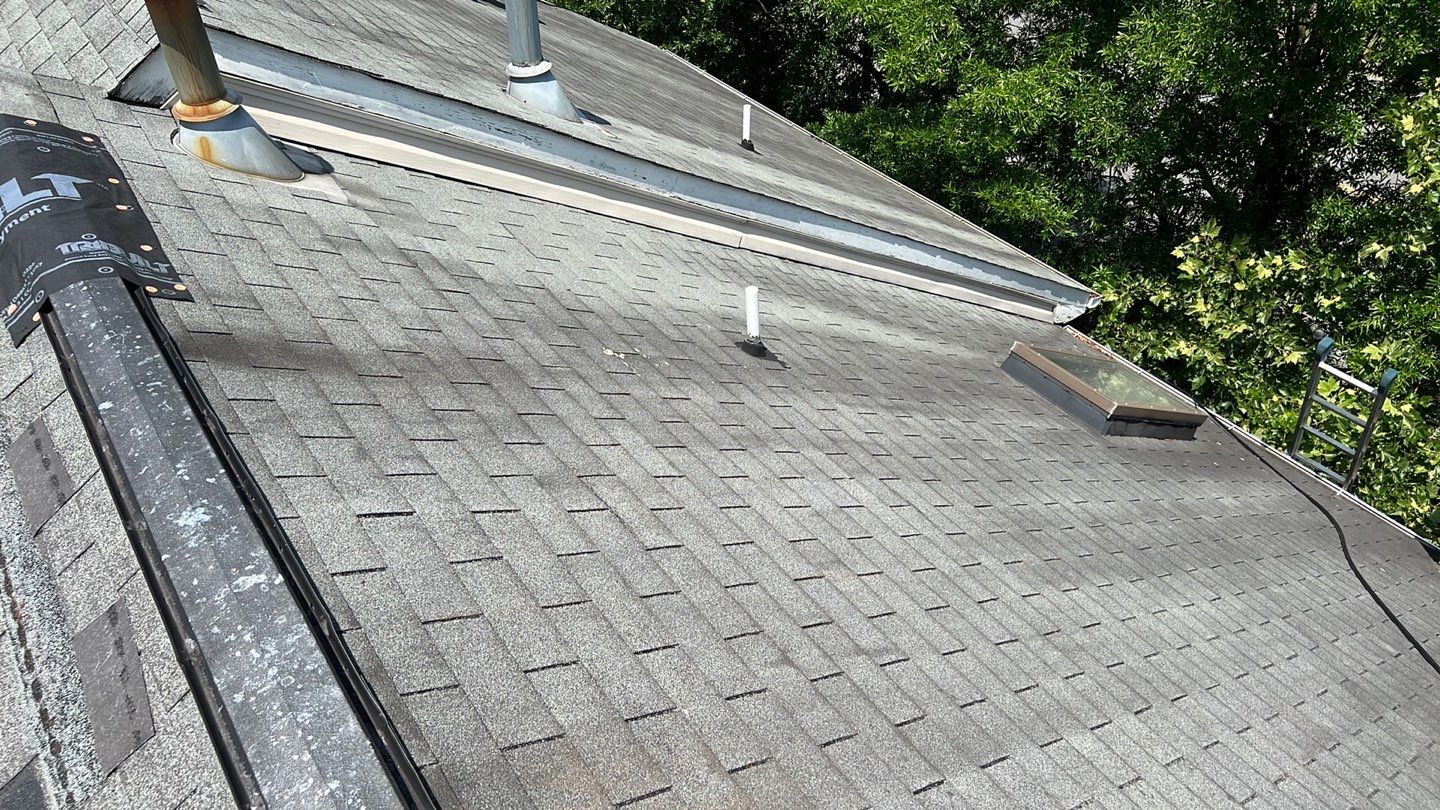 Sterling: CertainTeed Landmark Designer Shingles in Pewter by RM Banning, Inc.