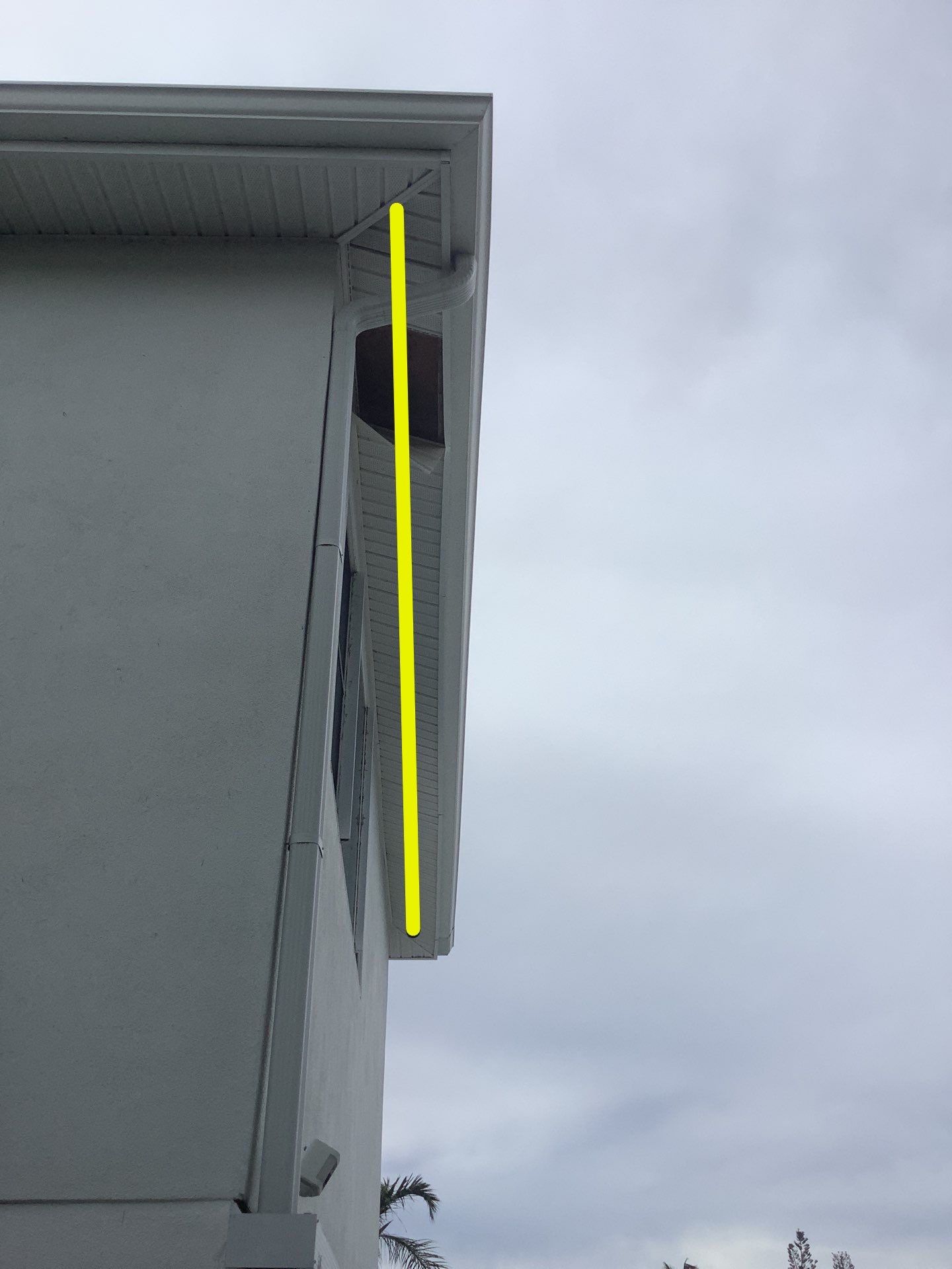 Soffit and Fascia Replacement in Siesta Key FL by Gutter Professors