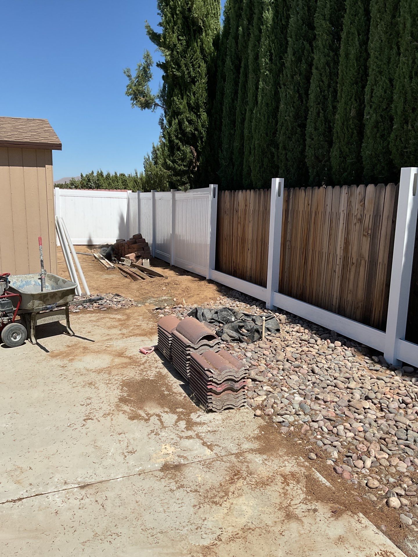 Fence Installation using Vinyl by Fence Guys Inc.