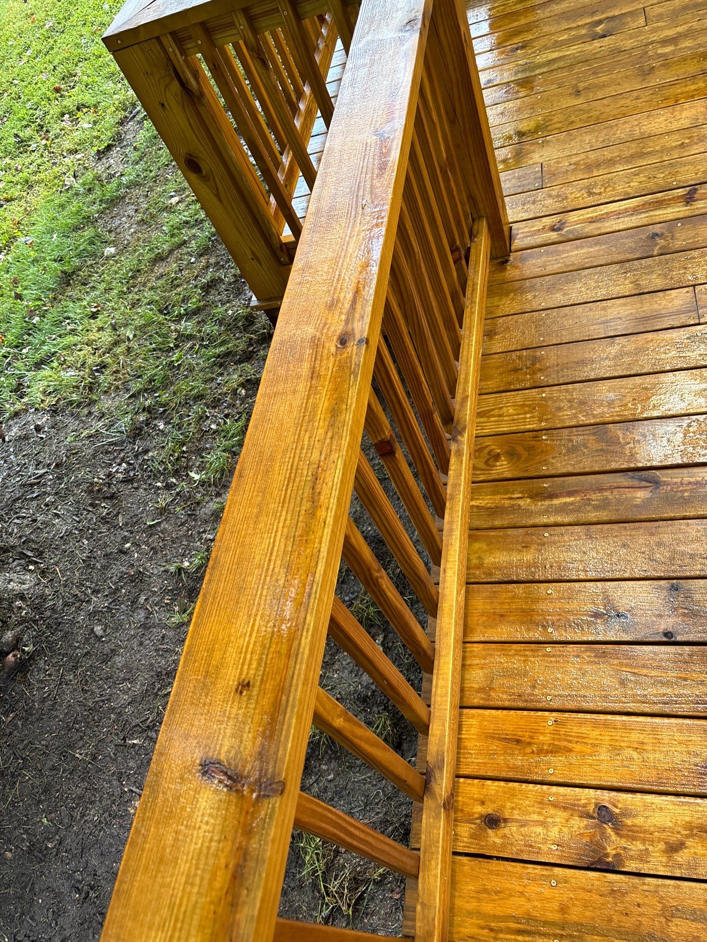Wood Deck using Wood Sealant by DuraSeal