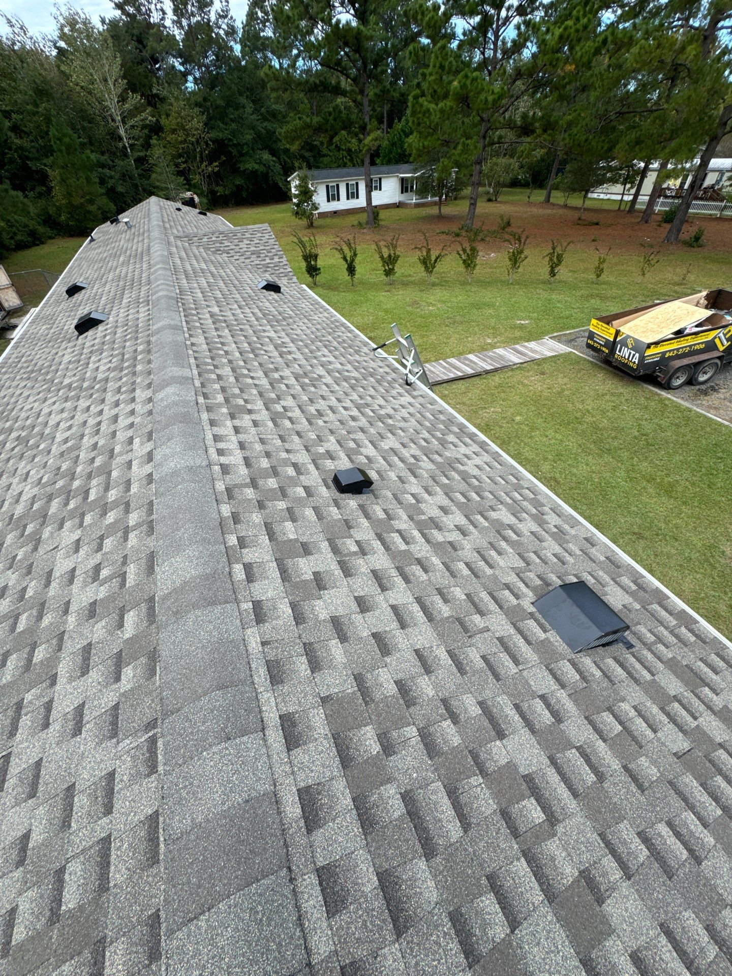 GAF HDZ - Weathered Wood by Linta Roofing Inc