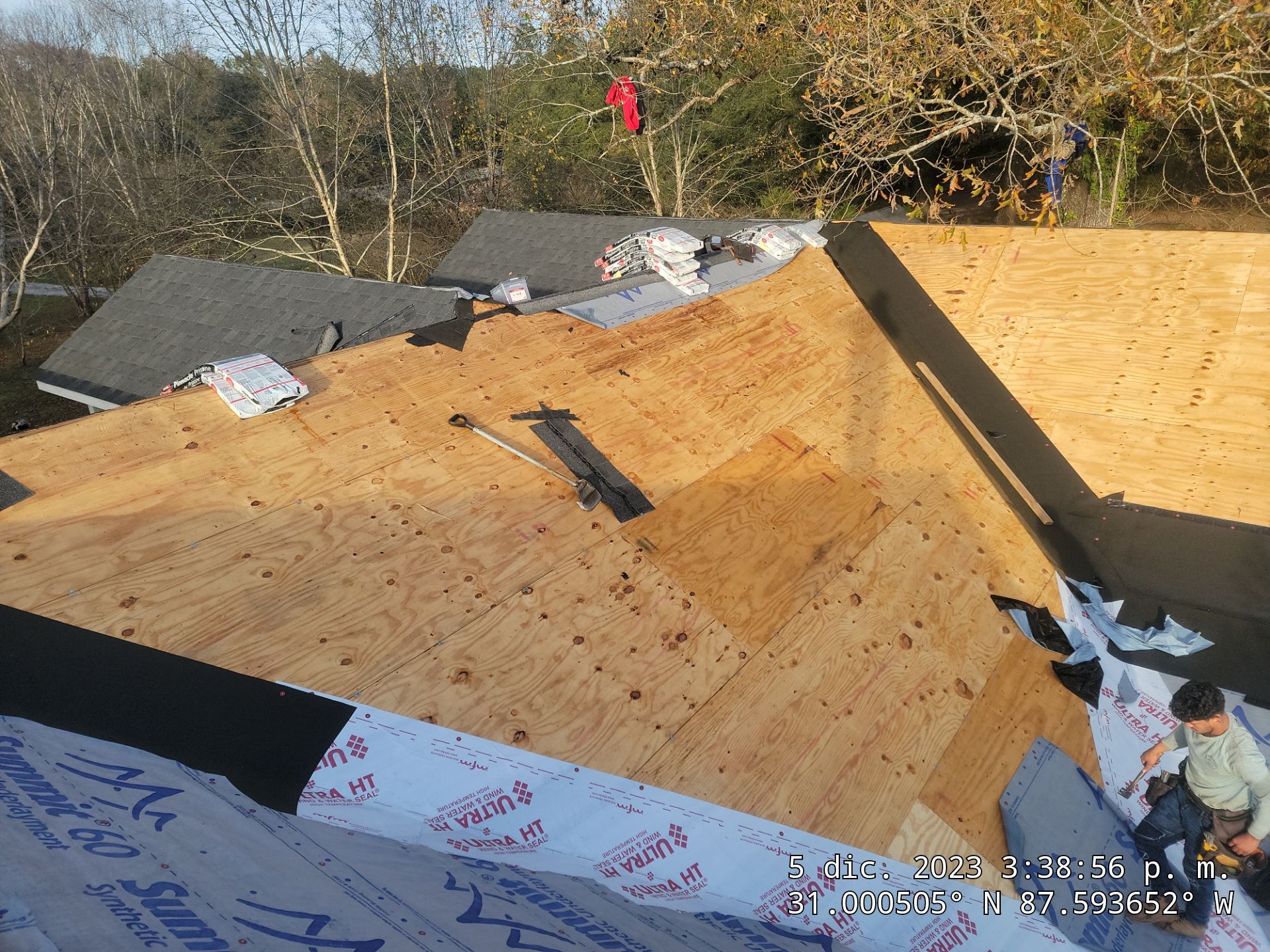 Jaye by IAM Roofing LLC