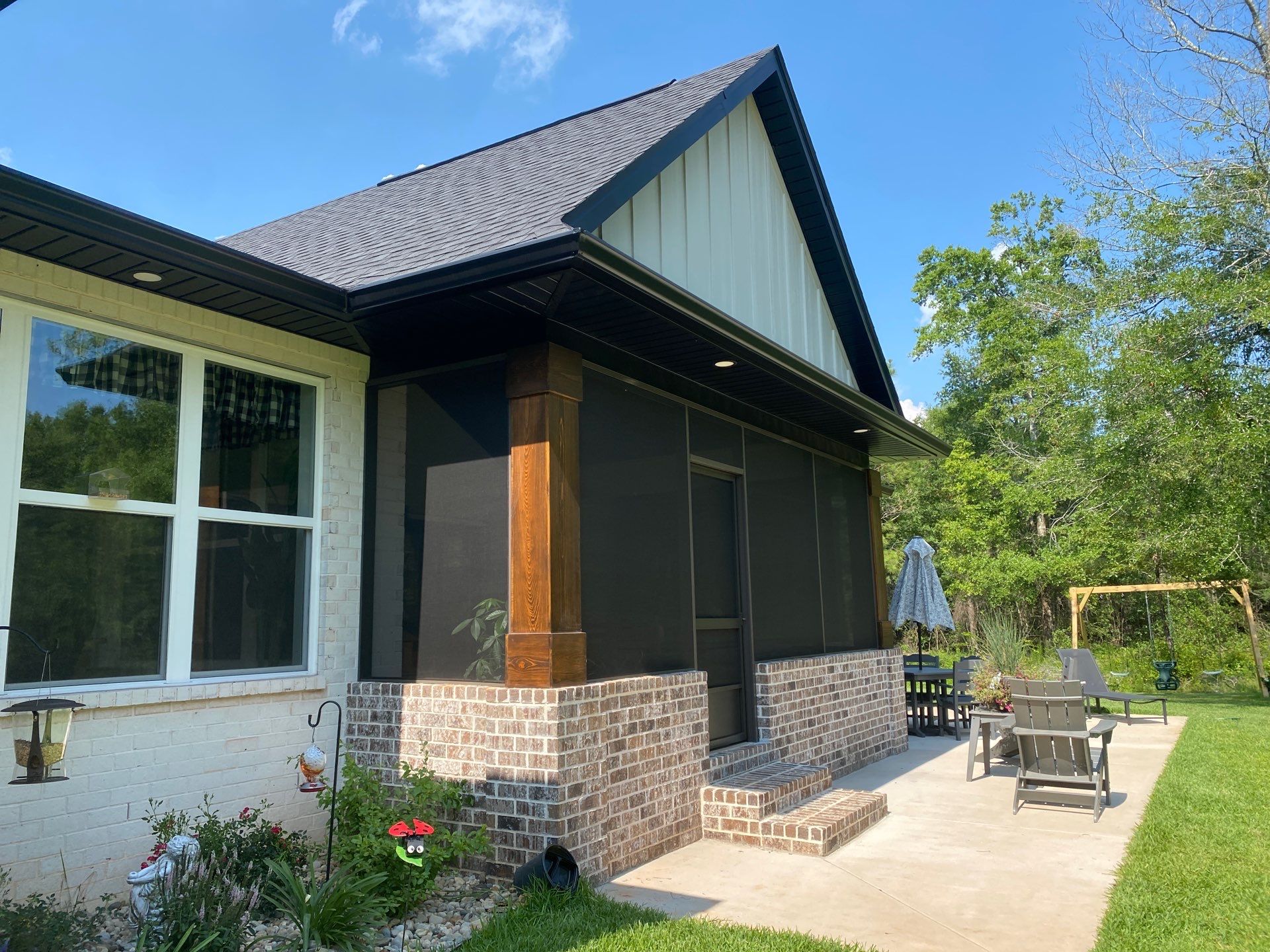Cathedral Screen Room in Pace by Titan Sunrooms