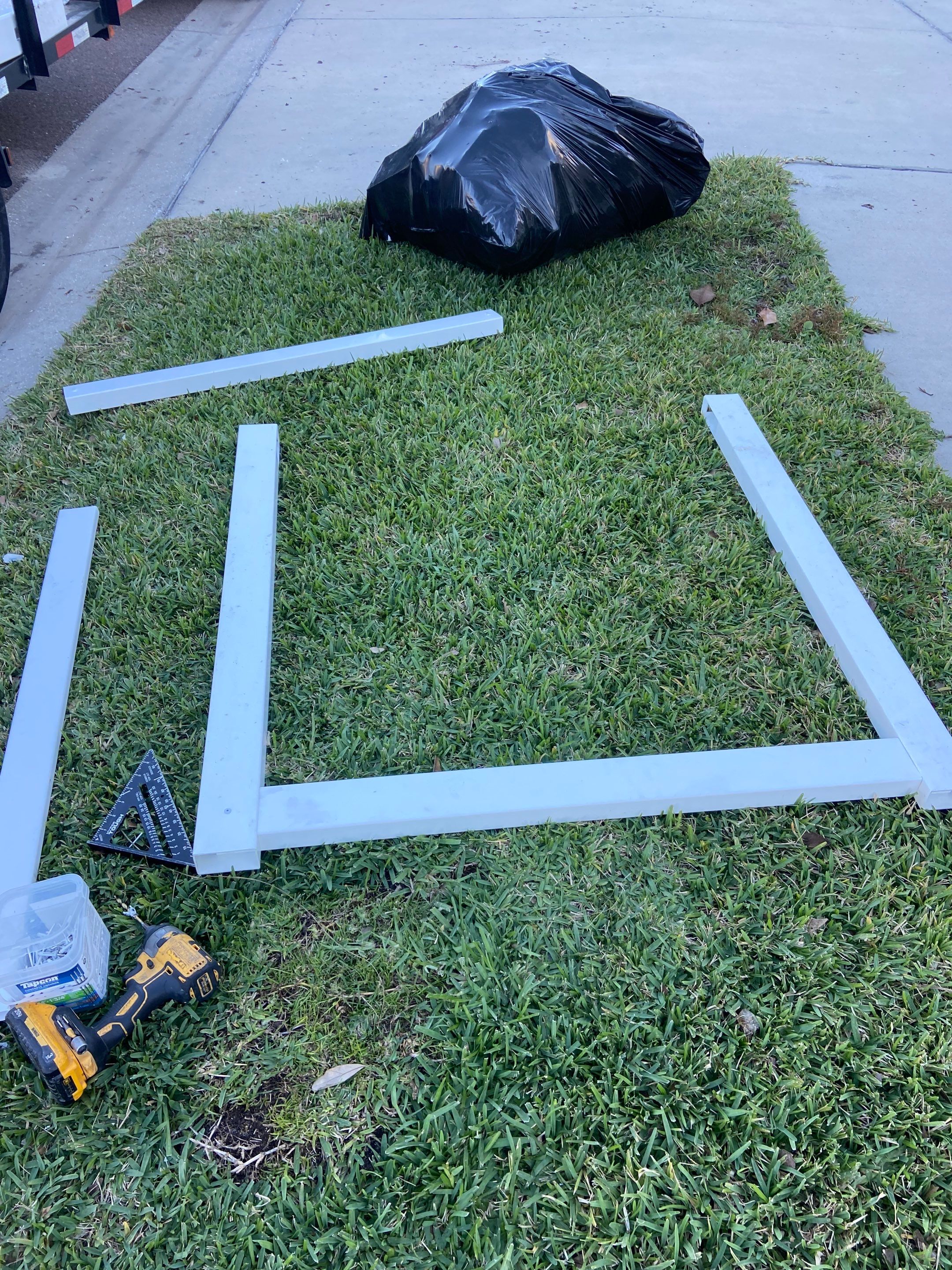 Ruskin, FL 6 ft. Tall White Vinyl Privacy with 4 ft. Picket Fence by Asap fence and gates, LLC