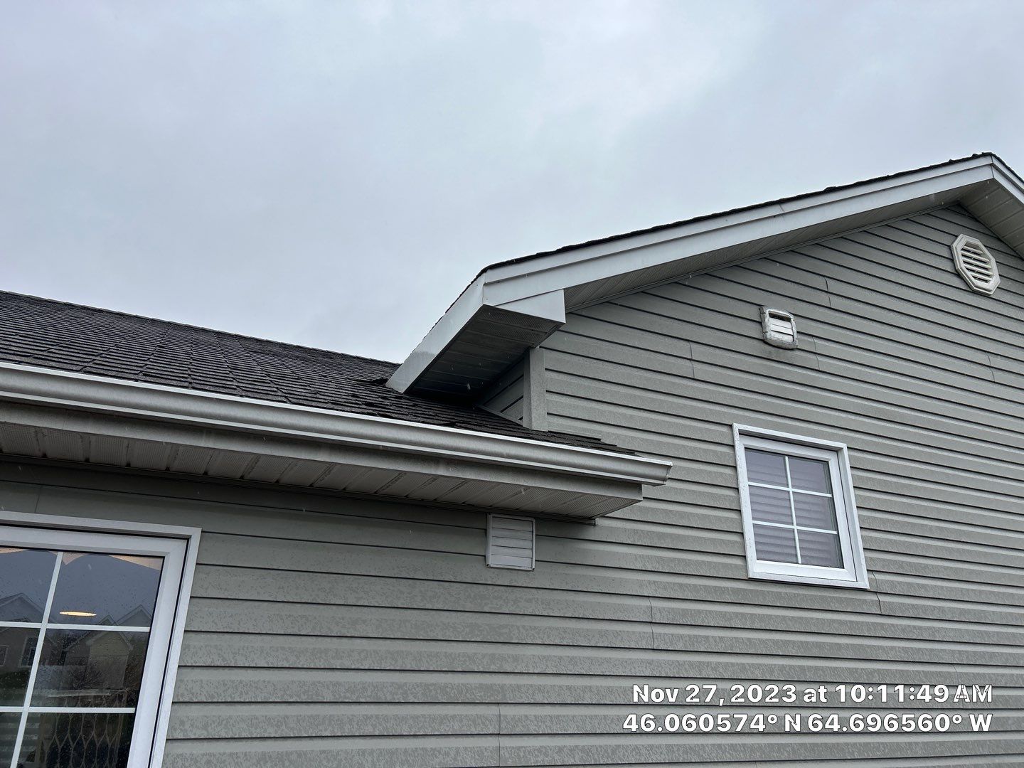 Residential Roofing Installation using Asphalt GAF HDZ  by Artisan Roofing & Home Improvements Inc.