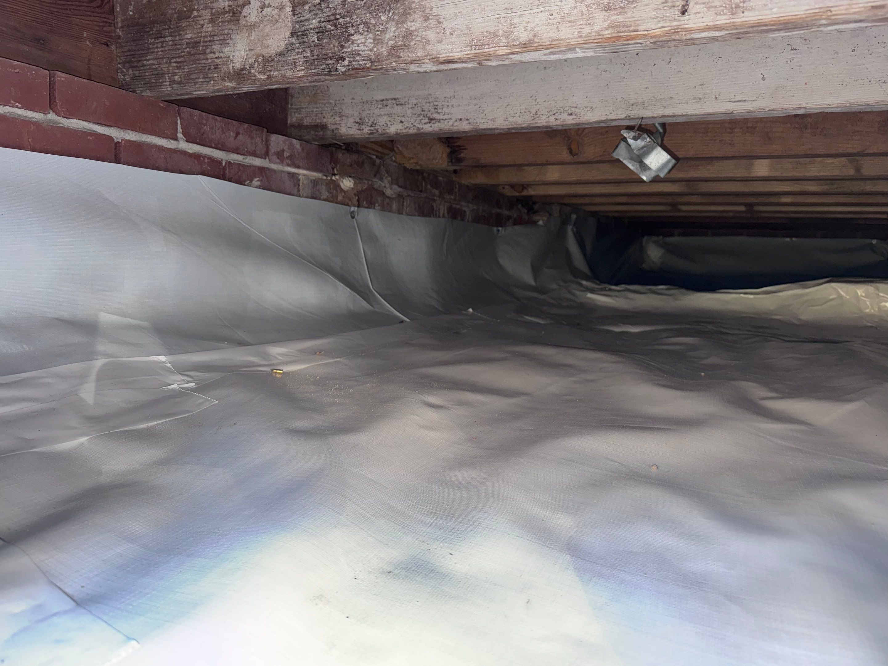 Sealed Crawlspace using Aprilaire E-70 Dehumidifier by Impact Crawlspace