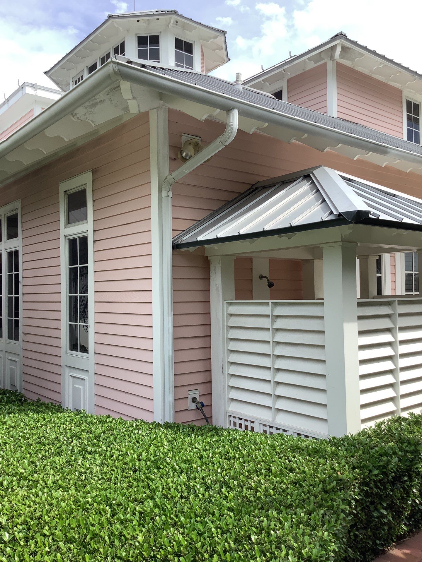 Half-Round Seamless Gutters in Boca Grande FL by Gutter Professors