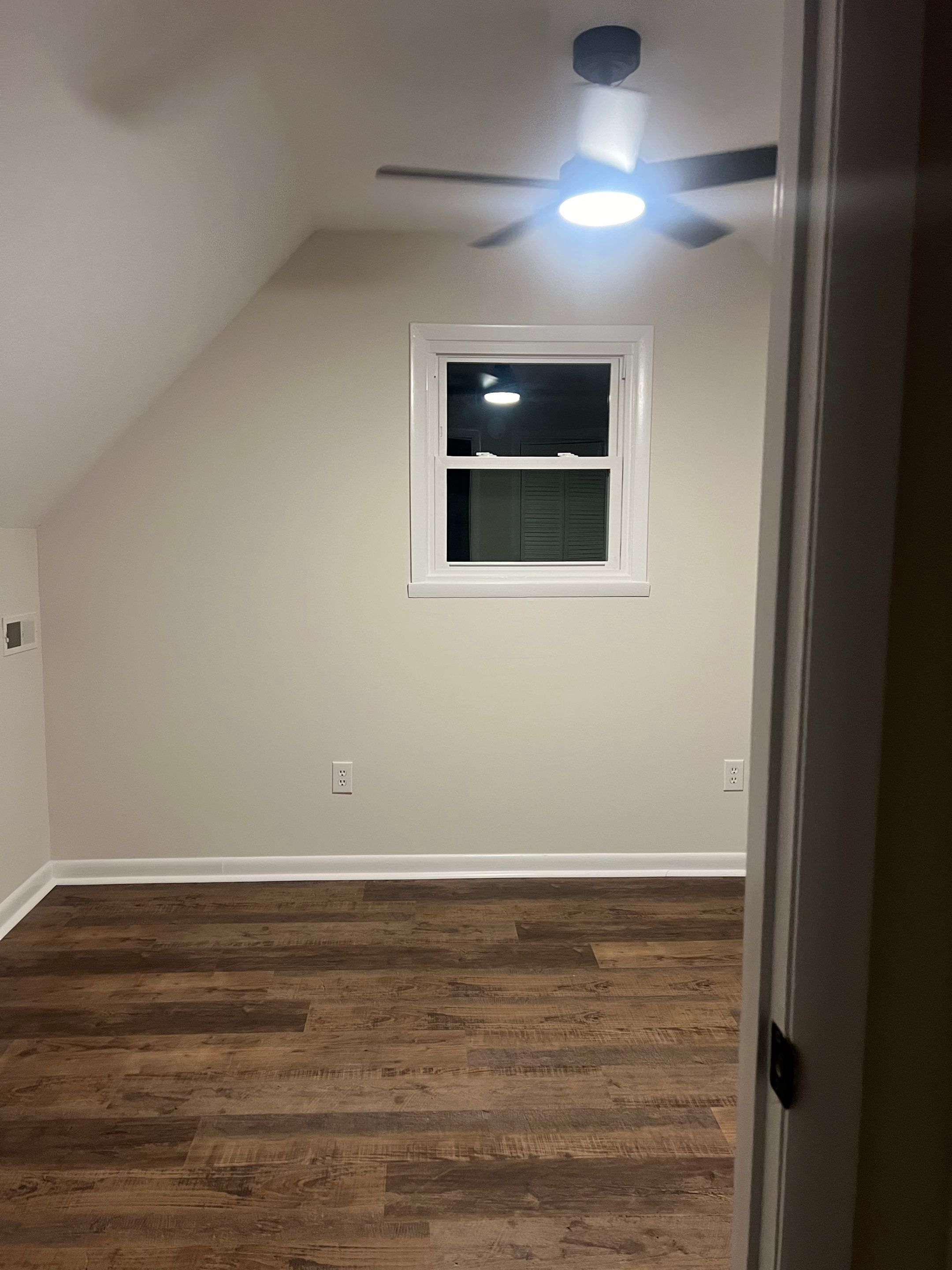 Quaint Remodel in Hurricane  by MAJO