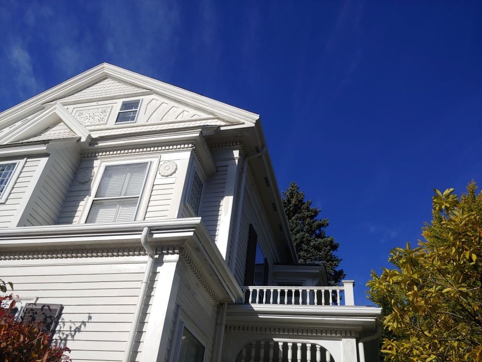 Winchester, MA Gutter Installation using 4x5 FiberGlass Gutter with Moulding by Gutter Pro Enterprises