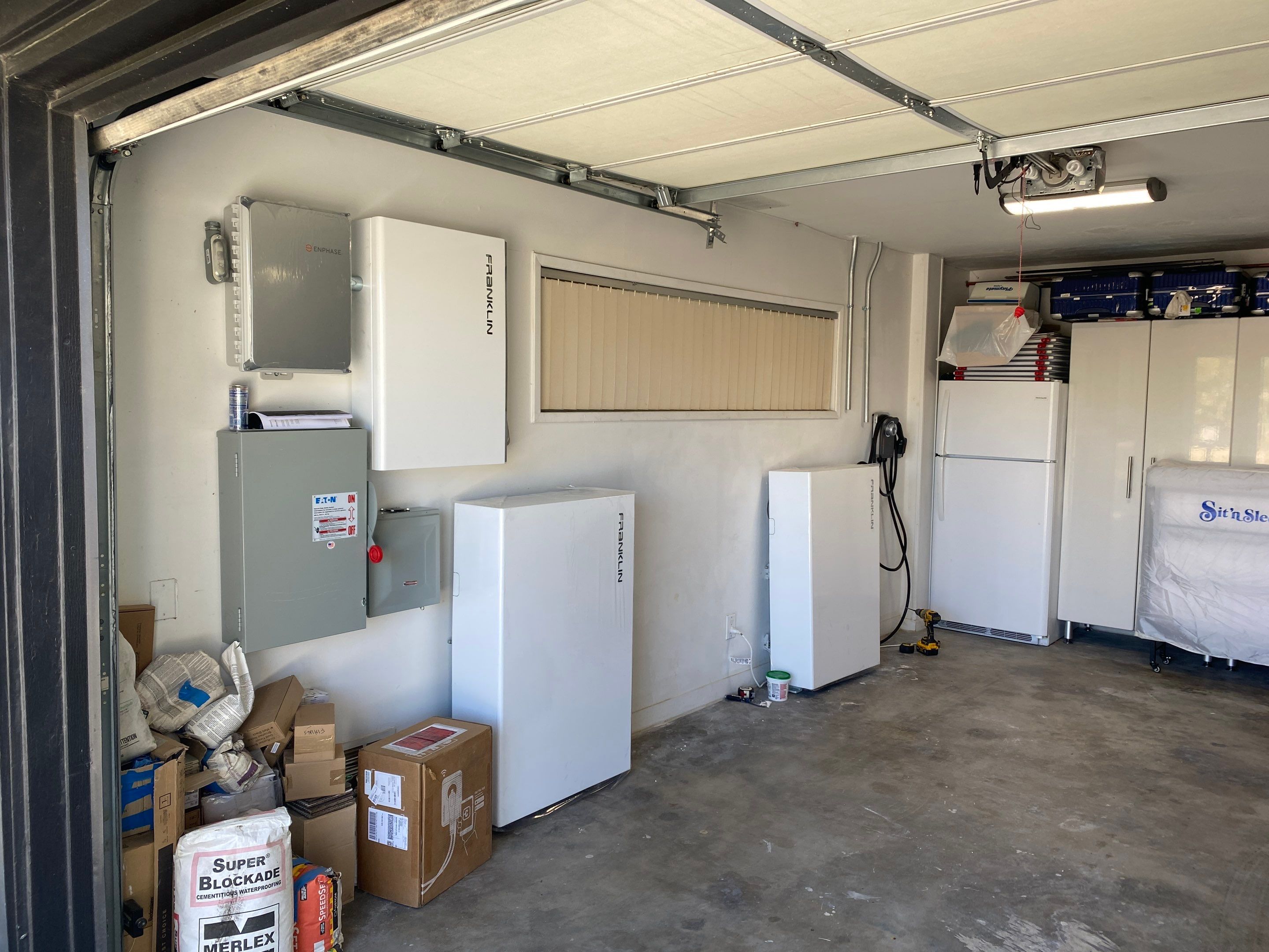 Palm Springs: Mid-Century Home by Goat Solar Inc. 