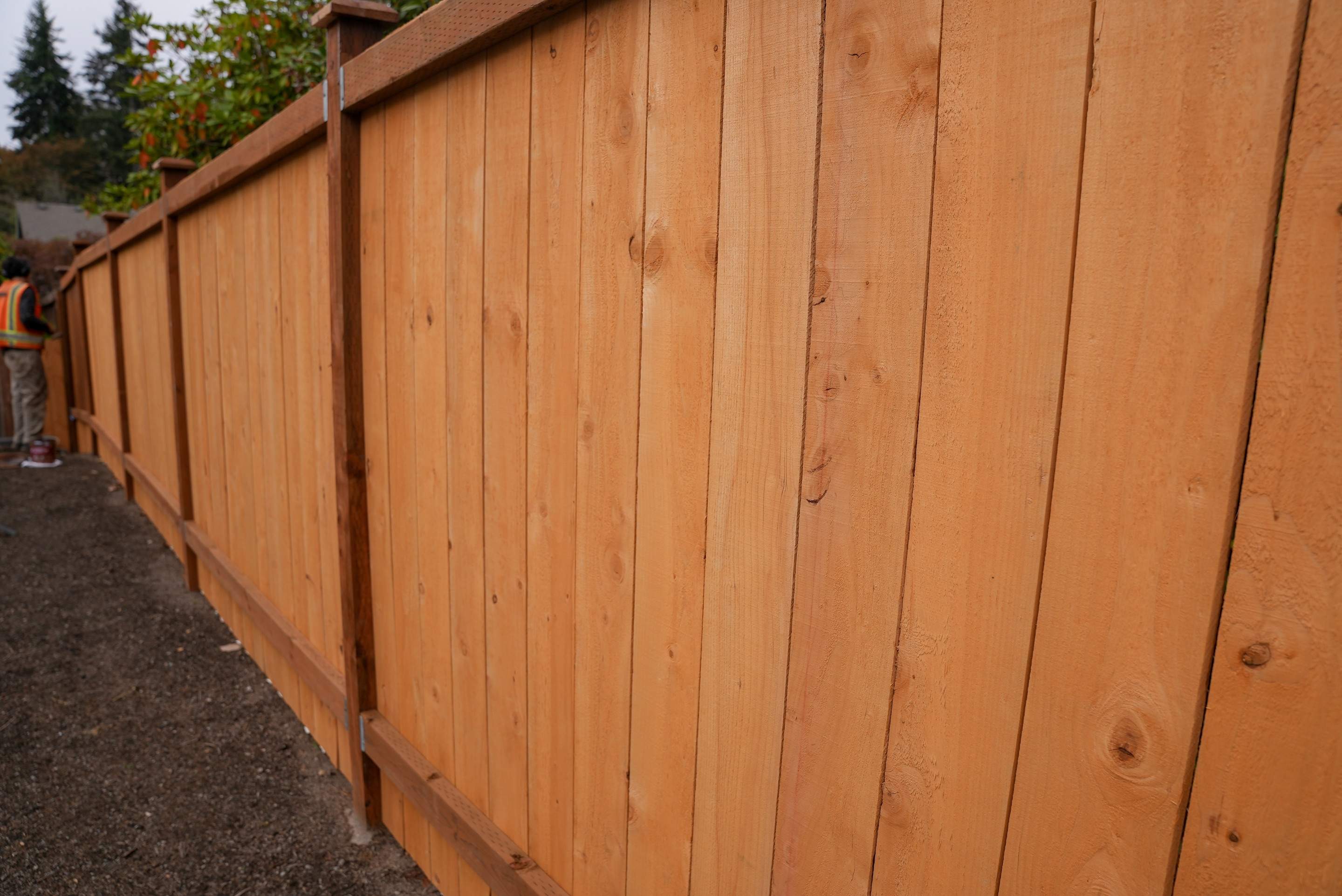 Jireh Outdoor Projects | Retaining Wall & Fence Build by Jireh Asphalt & Concrete Inc 