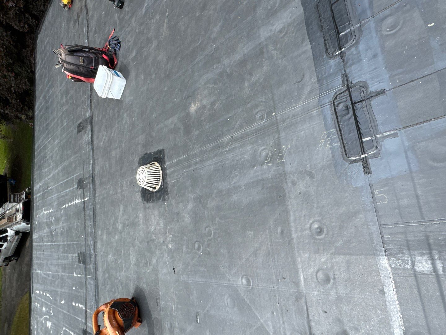 EPDM installed in Woodbury, CT by DiGiorgi Roofing and Siding Inc