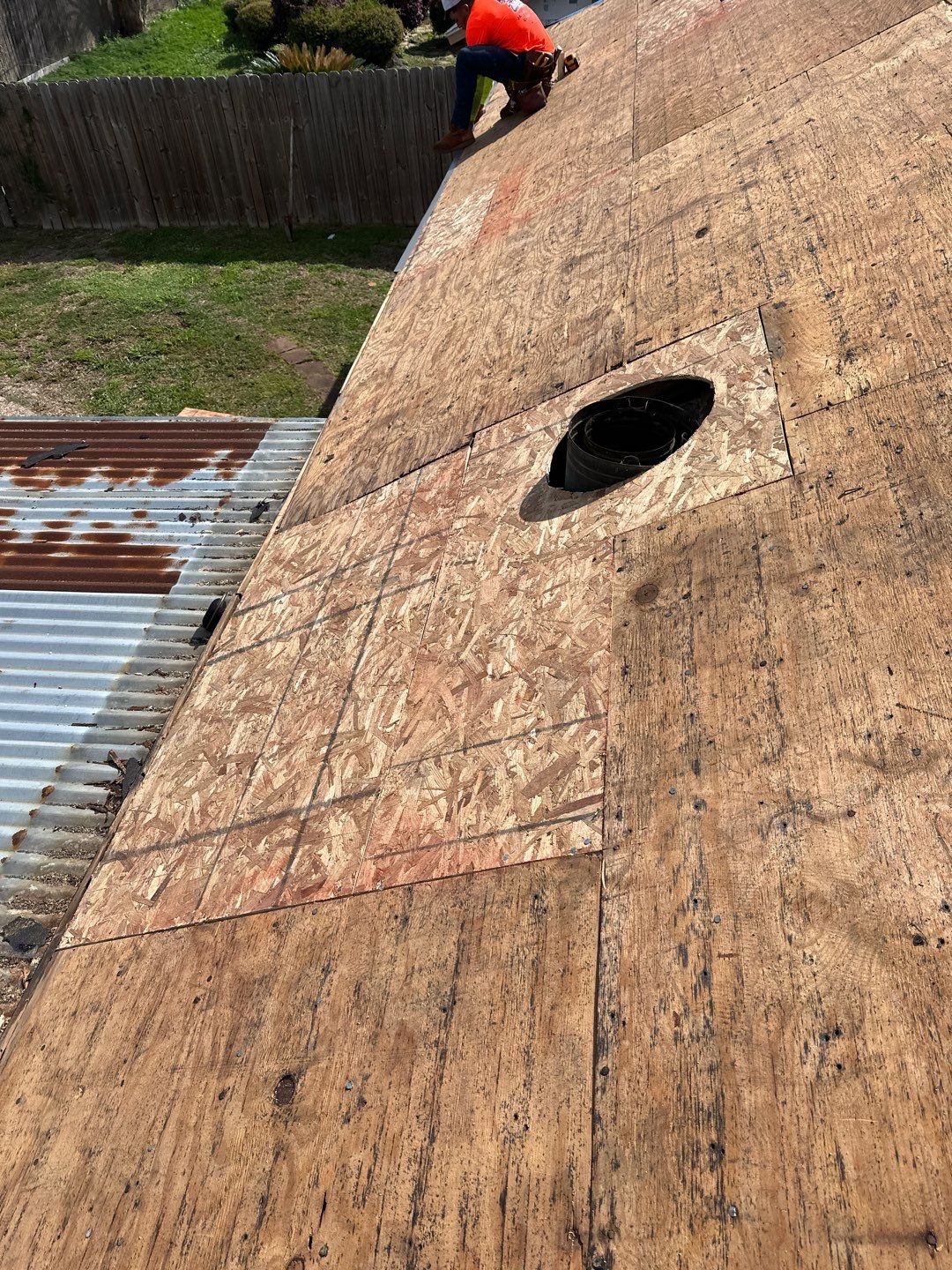 Residential Roofing Installation using Owen's Corning Duration (Lifetime) Shingles by Roof Repair Company