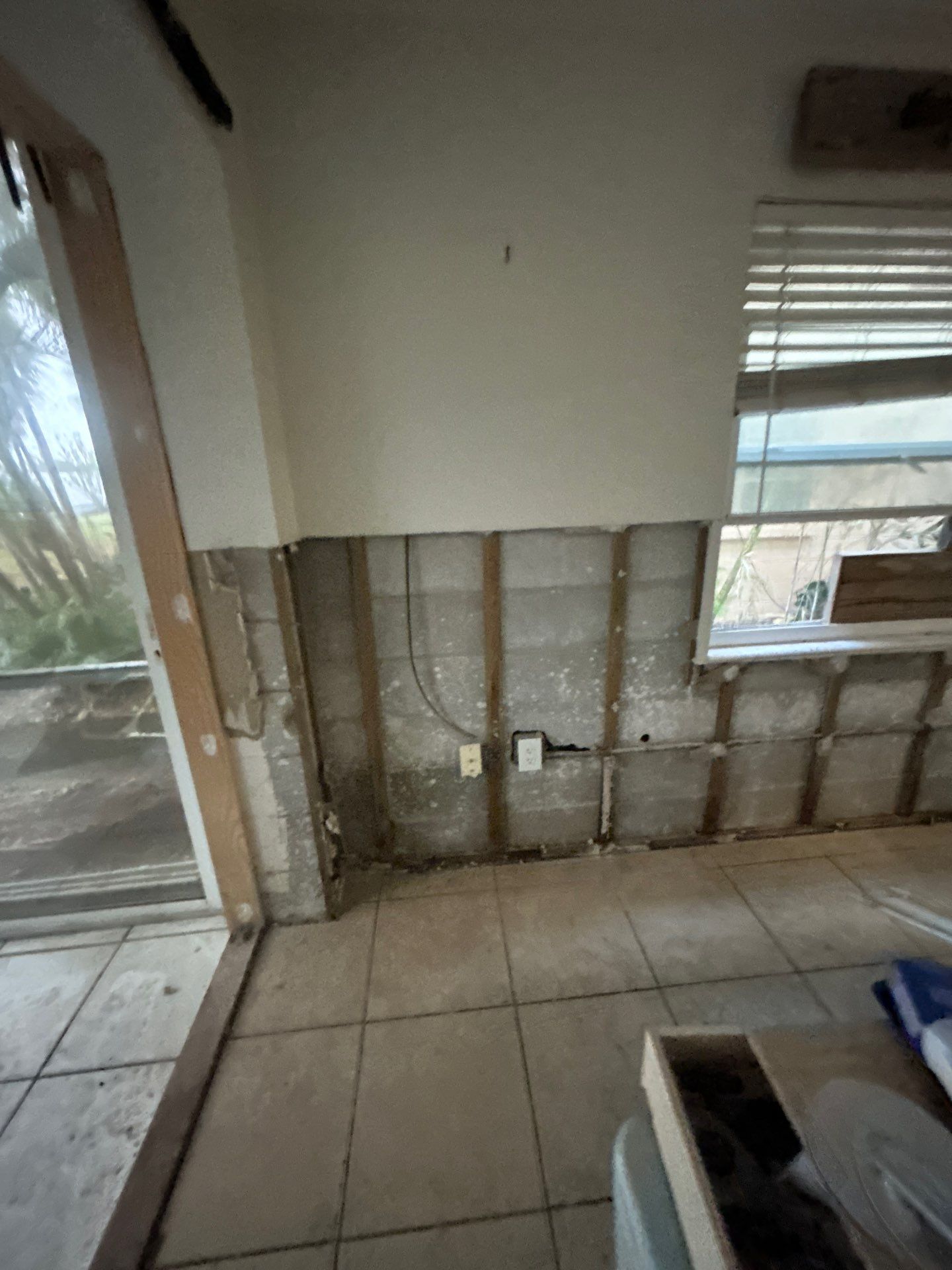 Bradenton Water Damage Repair by Ampm Restoration Services 