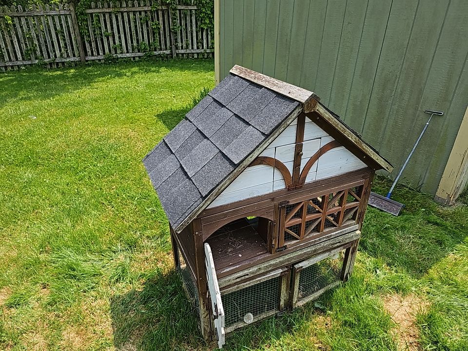 ATLAS PINNACLE COLOR: PRISTINE BLACK by Eagle Eye Roofing