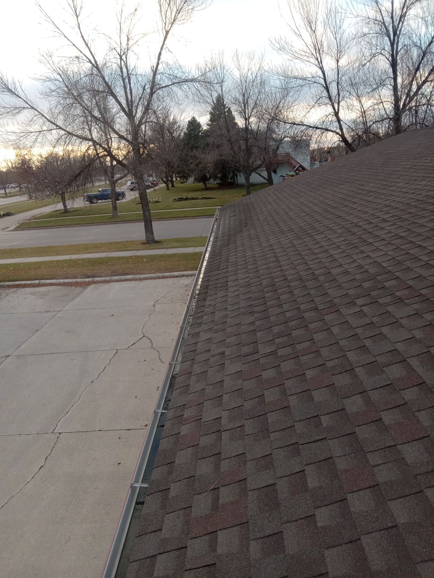 HOA gutter cleaning after photo.