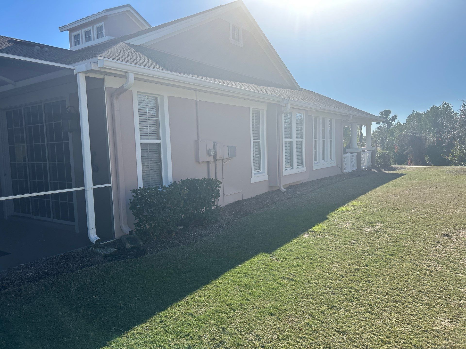 Splash Guard Gutters for Homes in Apollo Beach FL by Gutter Professors