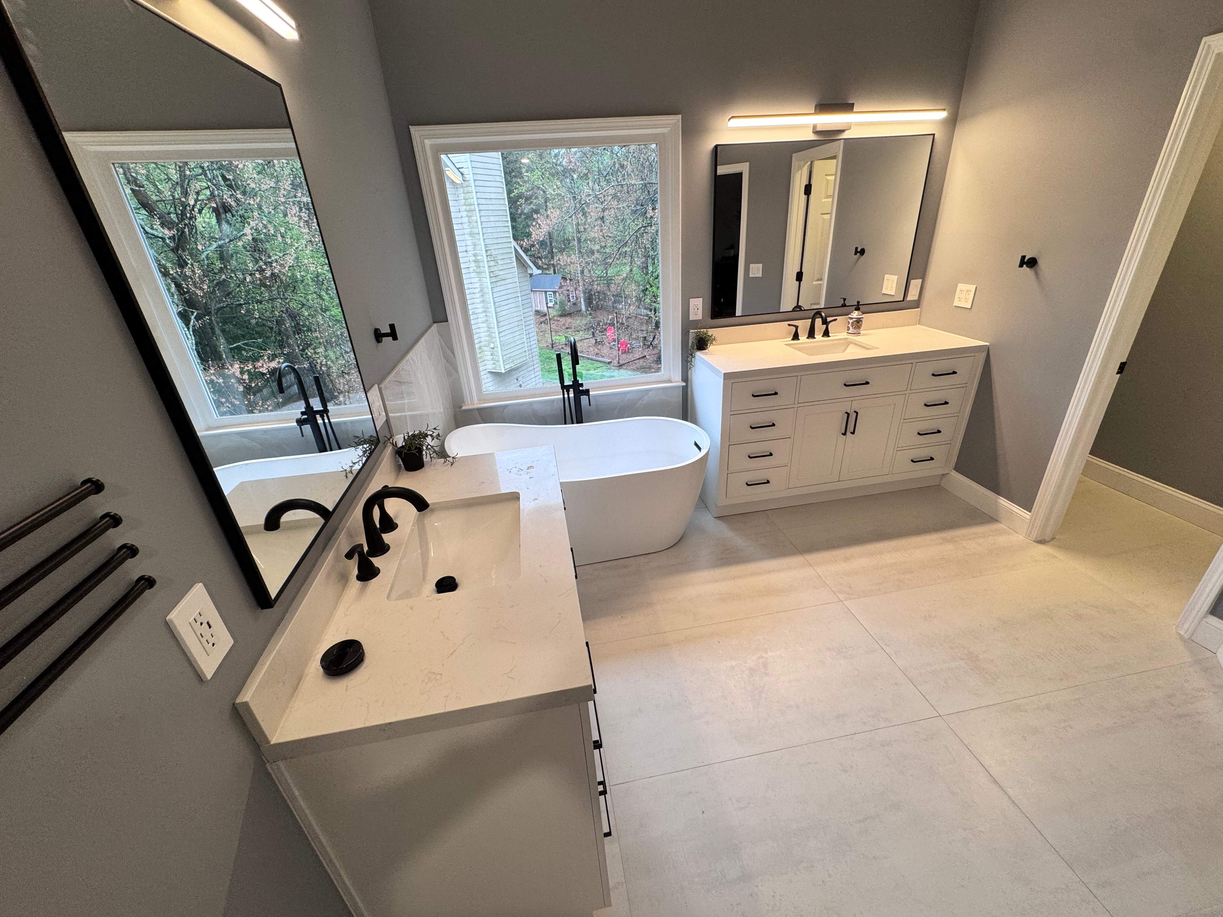 Master bathroom renovation by Prudencio