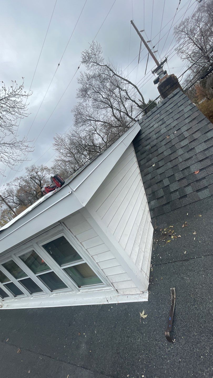 Roof Replacement using CertainTeed Landmark by 180 Contractors