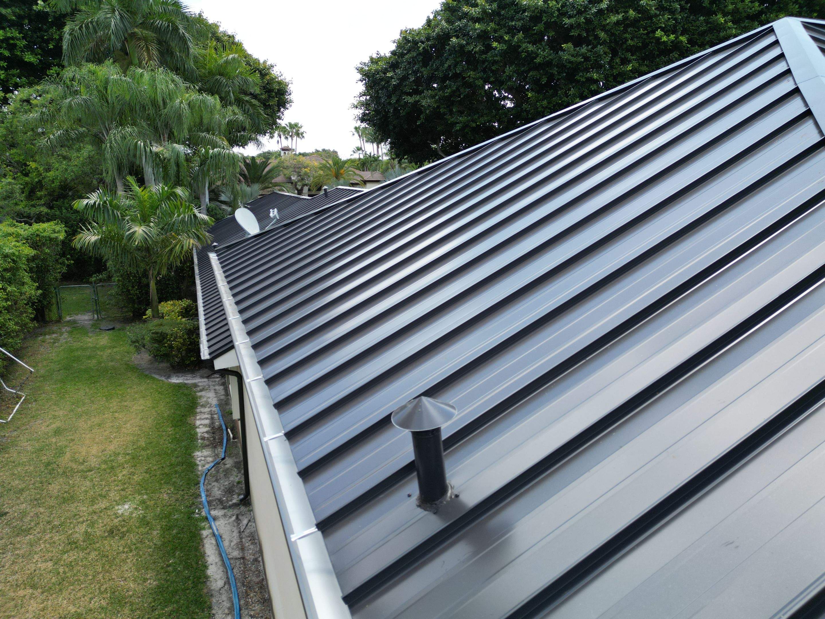 Metal Roof - Galvalume - Dark Bronze by Istueta Roofing