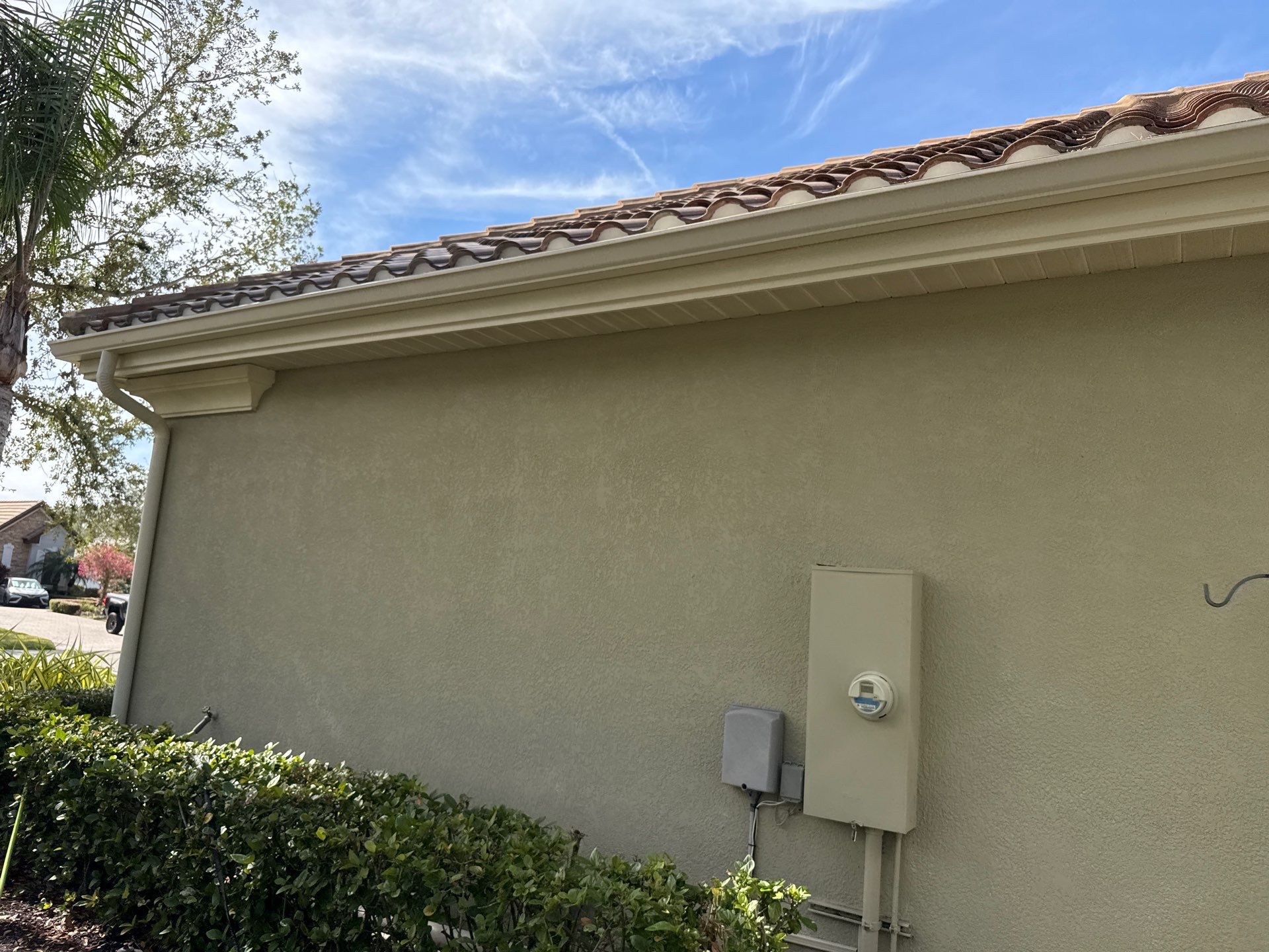 Roof Cleaning & Pool Deck Cleaning! Winding River, Bradenton, FL by Sunshine AquaWash