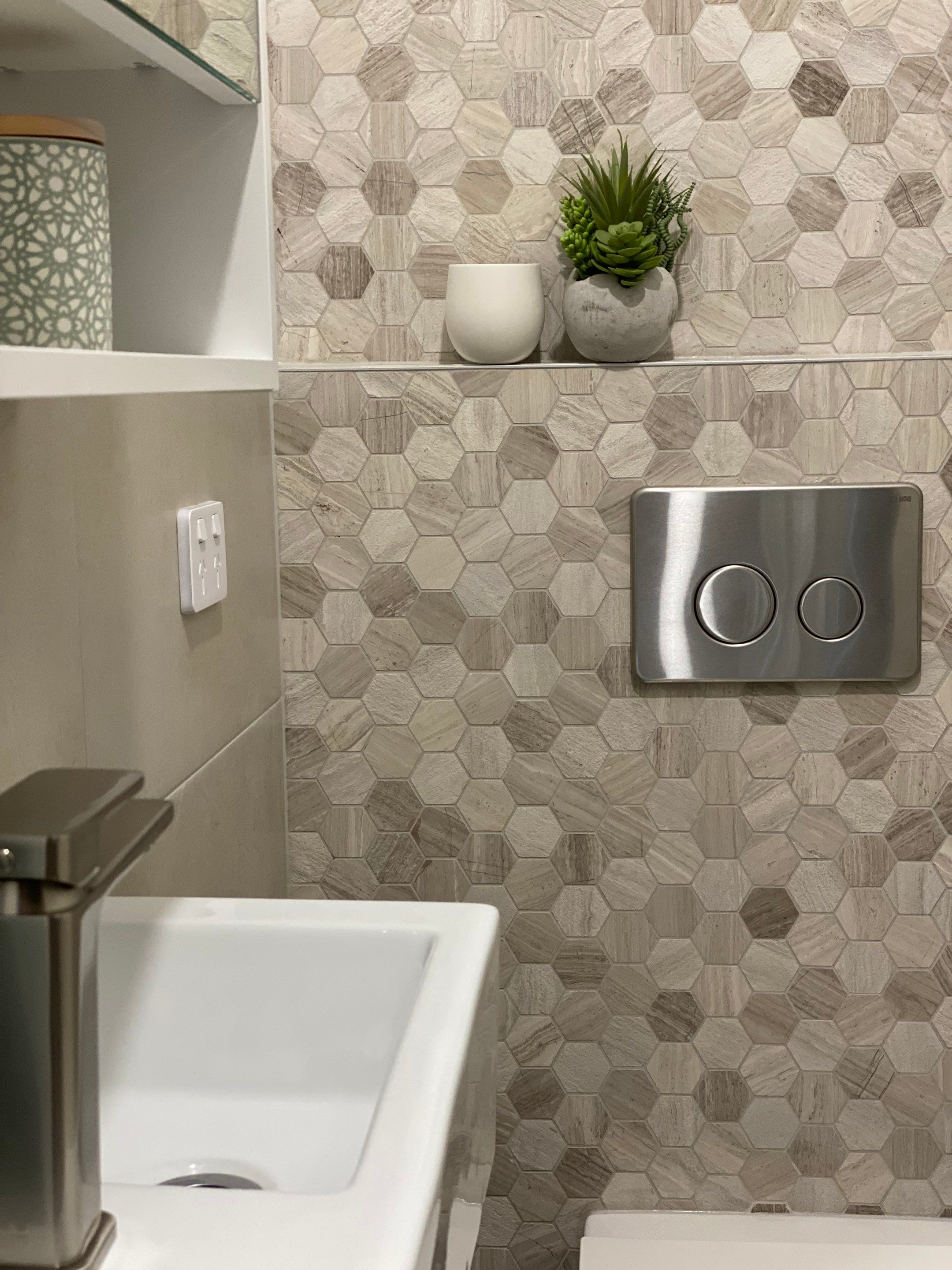 Double Bathroom & Double Toilet Renovation by Re-seal Bathrooms