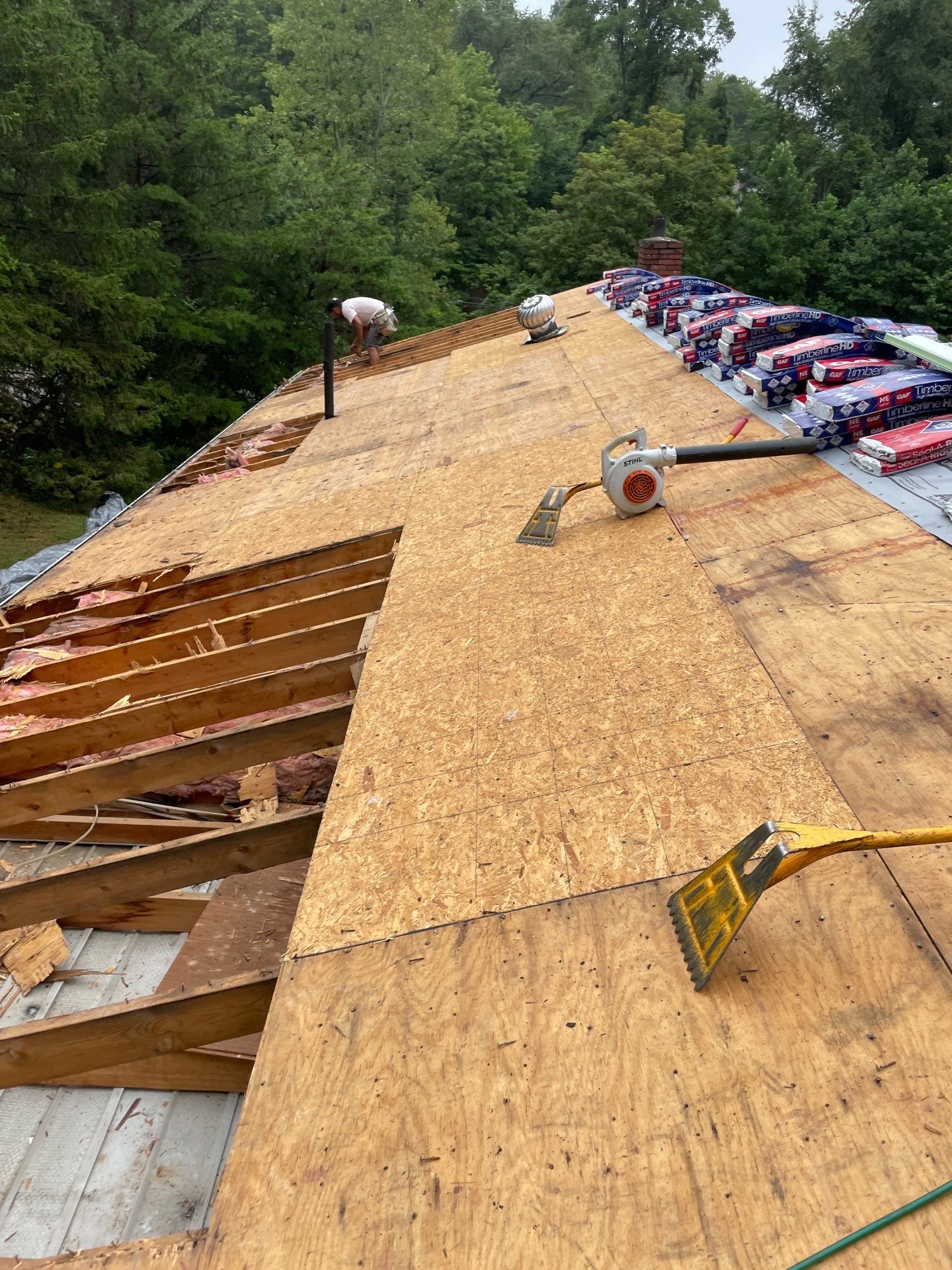 Residential Roofing Installation using GAF Timberline HDZ Charcoal by Rainstoppers Roofing