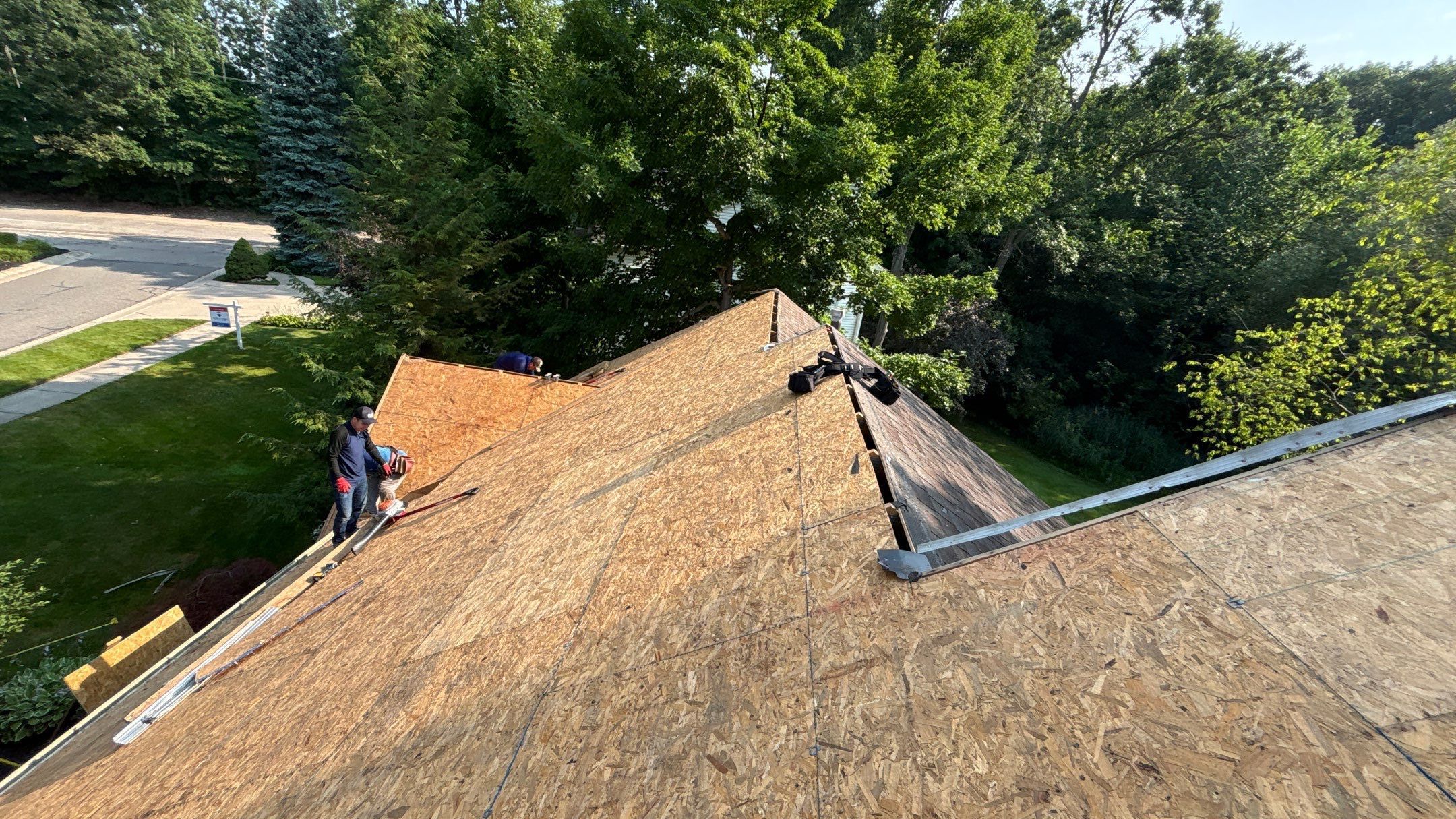 Roof Replacement using CertainTeed Landmark Max Def Shenandoah by 180 Contractors