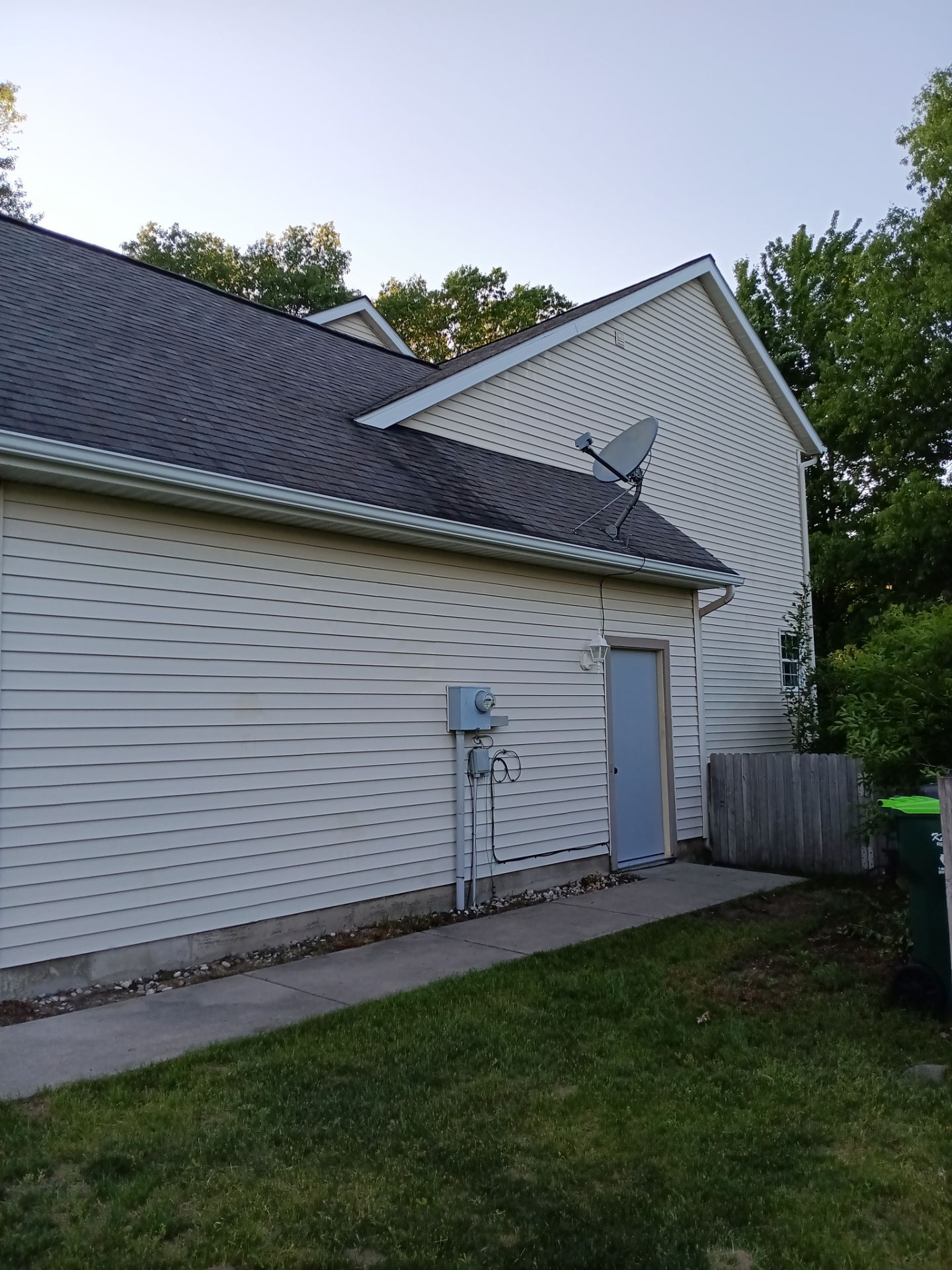 Deck Staining and Pressure Washing by Gordon Painting