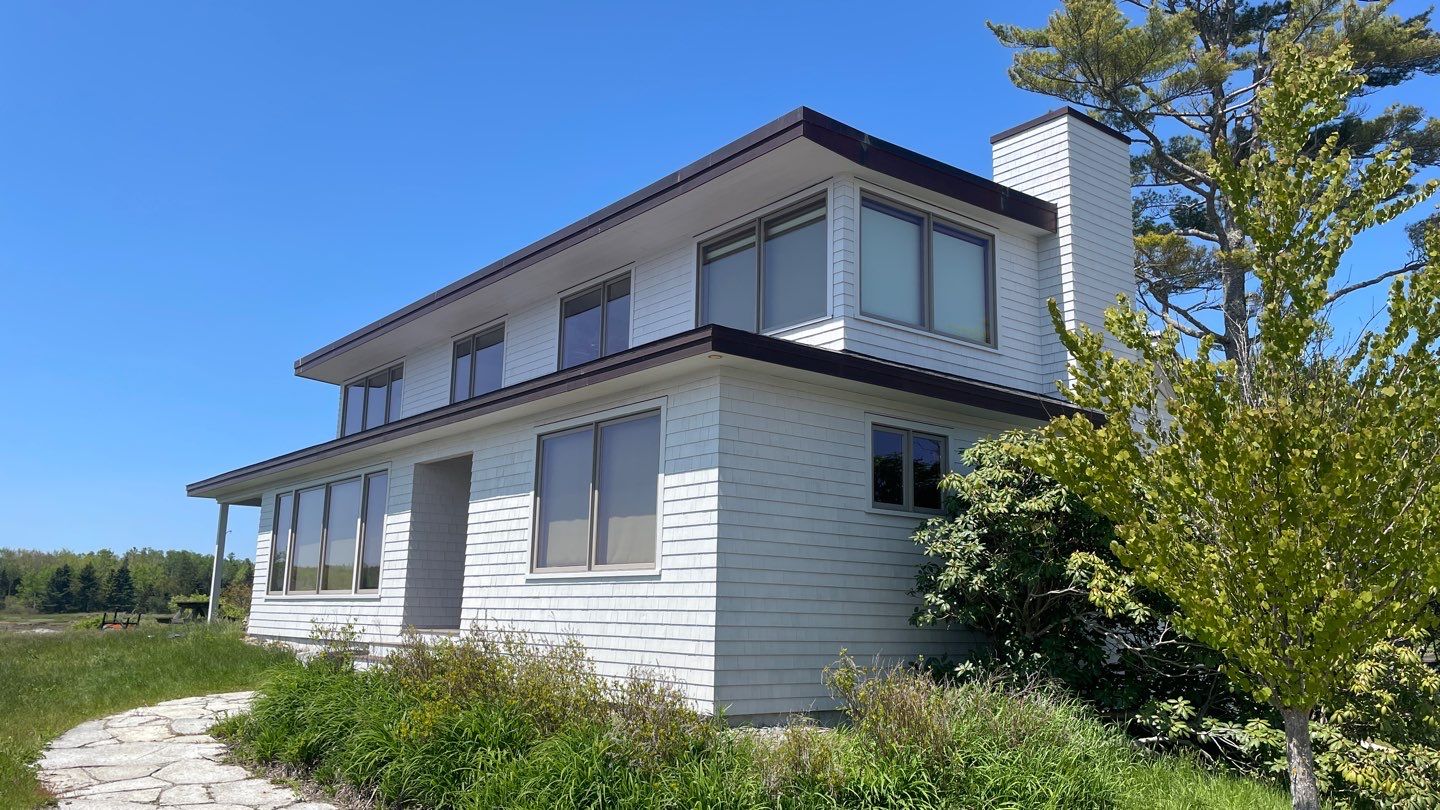 Project in Owls Head by NORTH ATLANTIC PAINTING COMPANY 