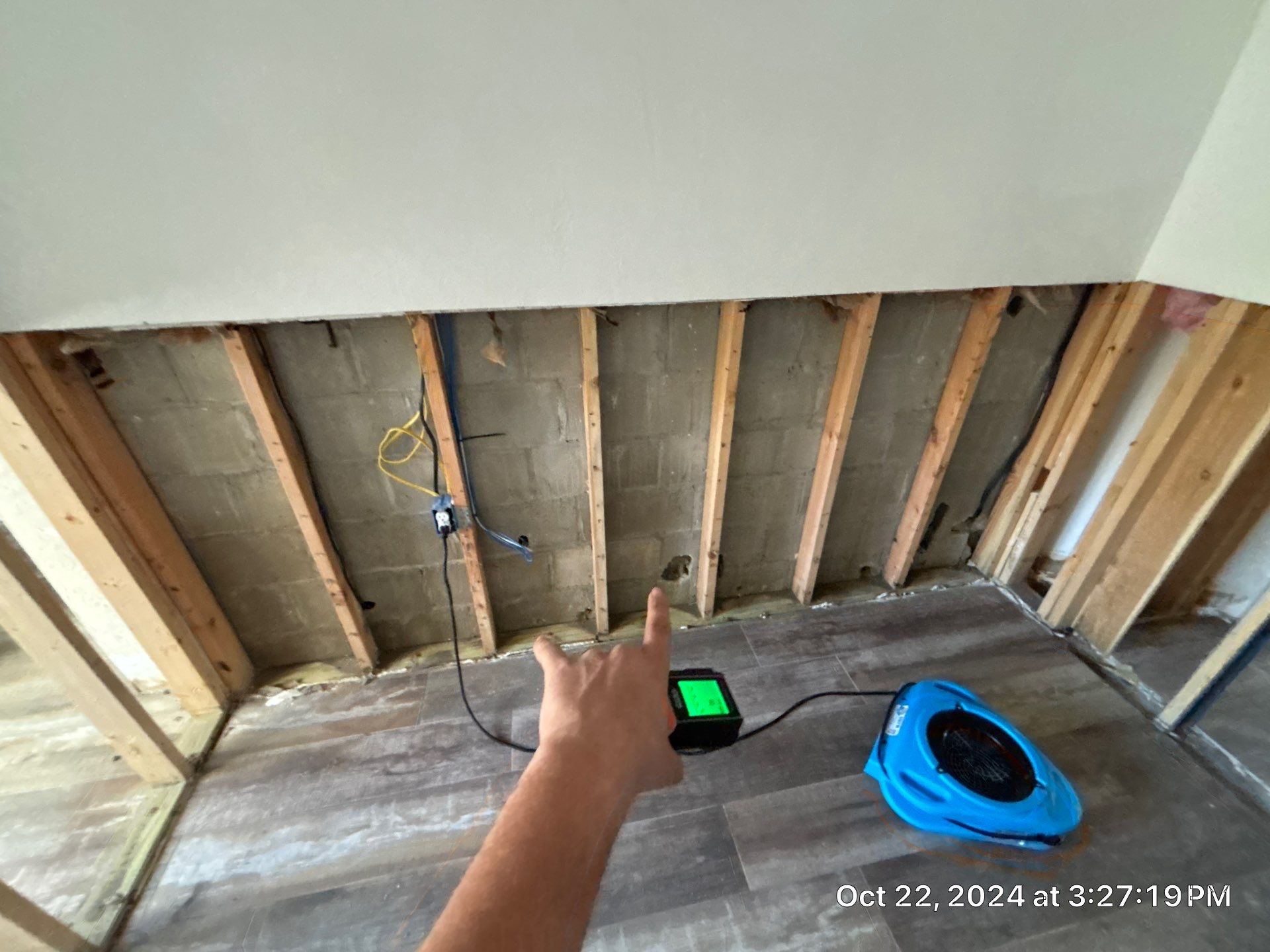Water mitigation In Bradenton Florida by Ampm Restoration Services