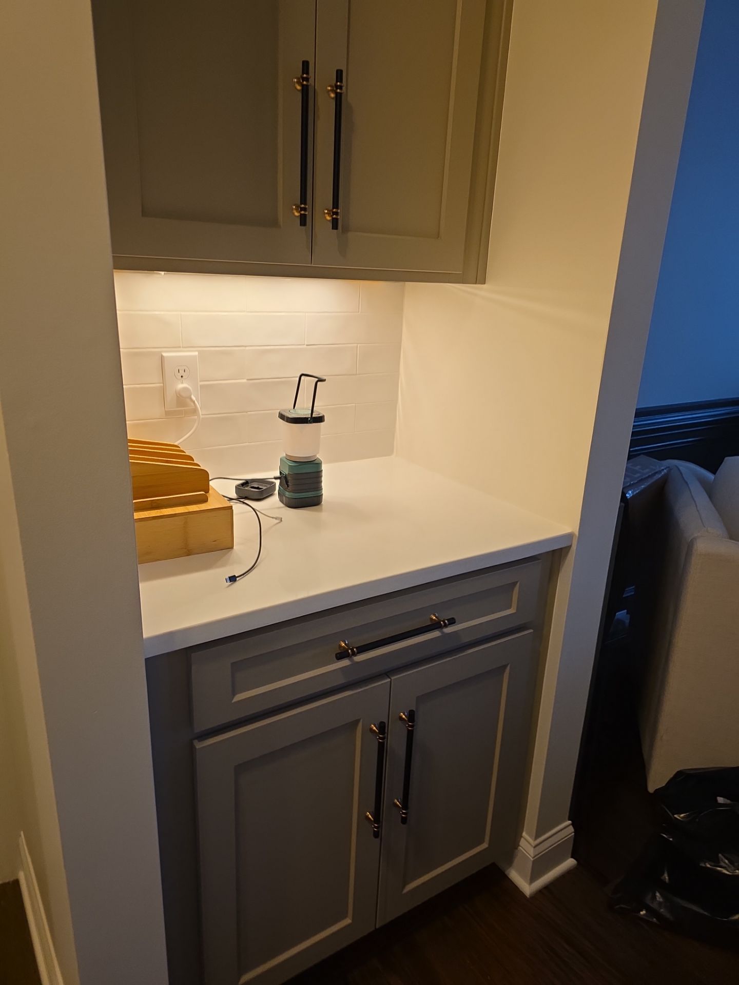 From Dated to Dazzling: A Bright Kitchen Transformation in Holly Springs by Elite Remodeling and Design LLC