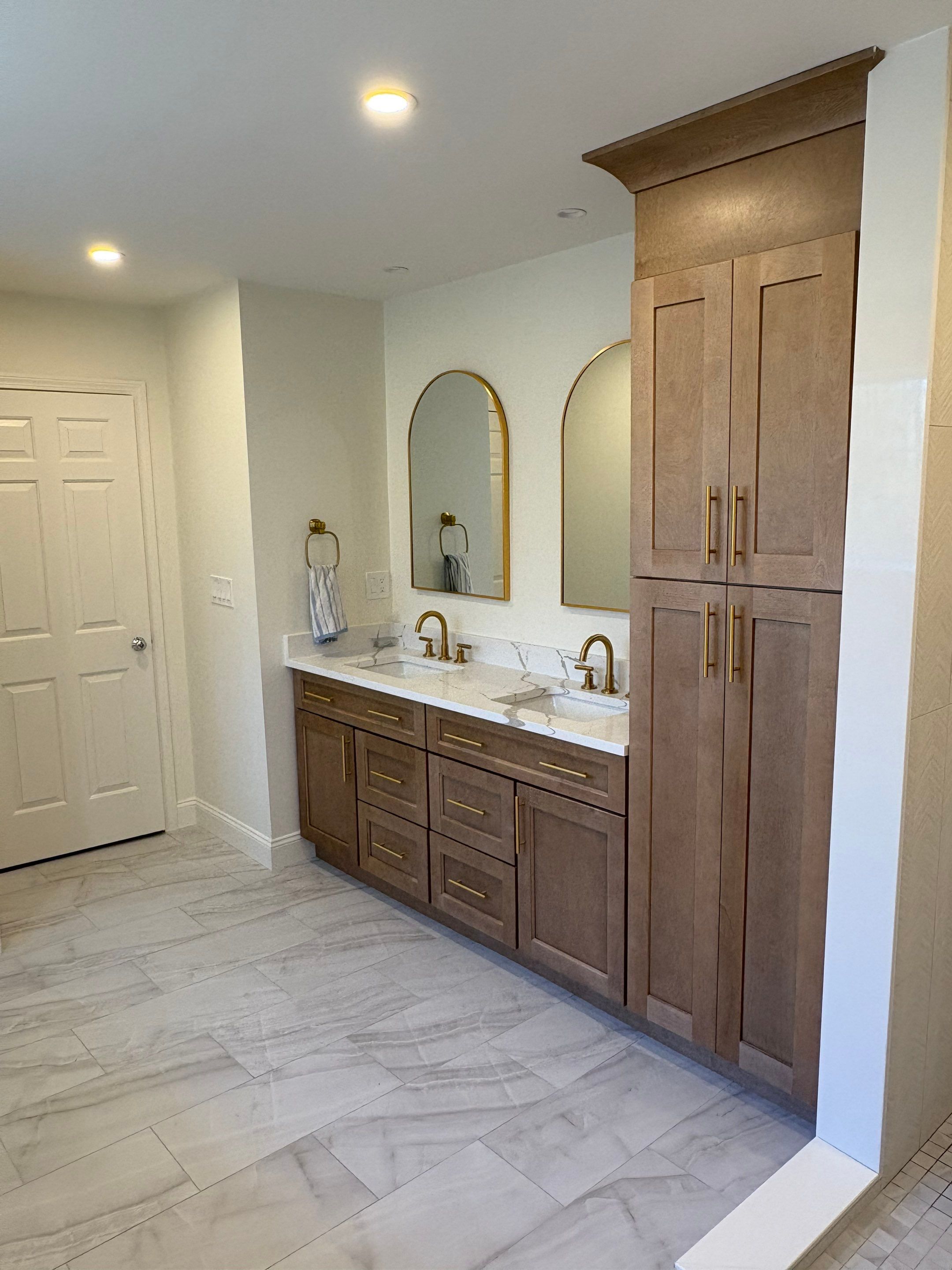 Bathroom Remodeling in Norwell  by Us Propaint And Renovation