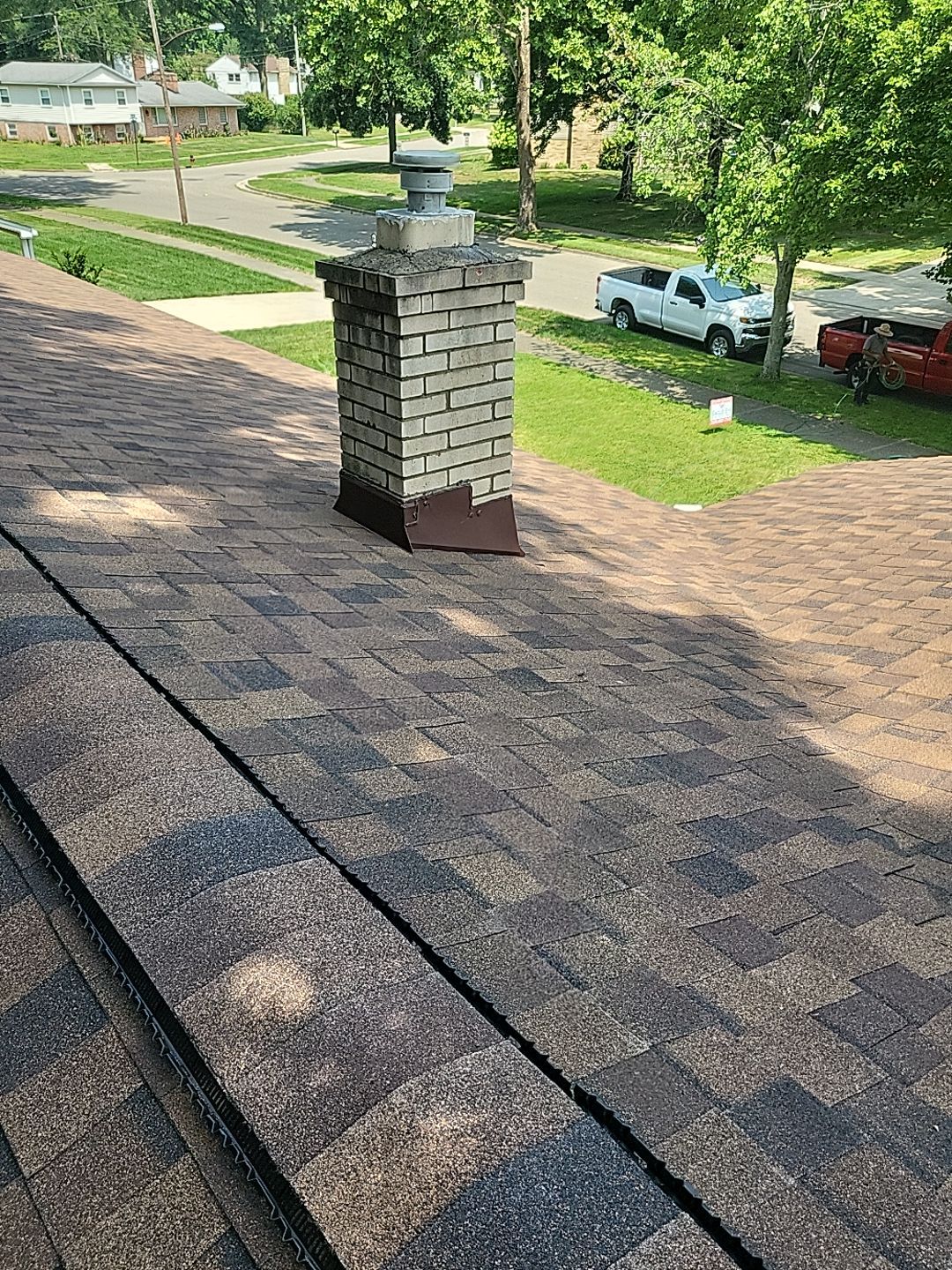 ATLAS PINNACLE COLOR: BURNT HICKORY by Eagle Eye Roofing