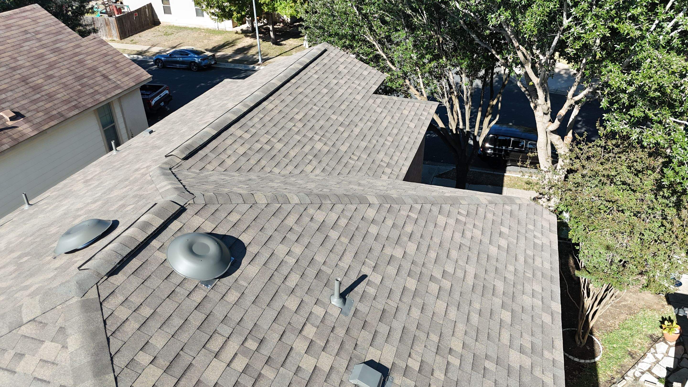 Weathered Wood - Malarkey Vista by RoofsOnly.com