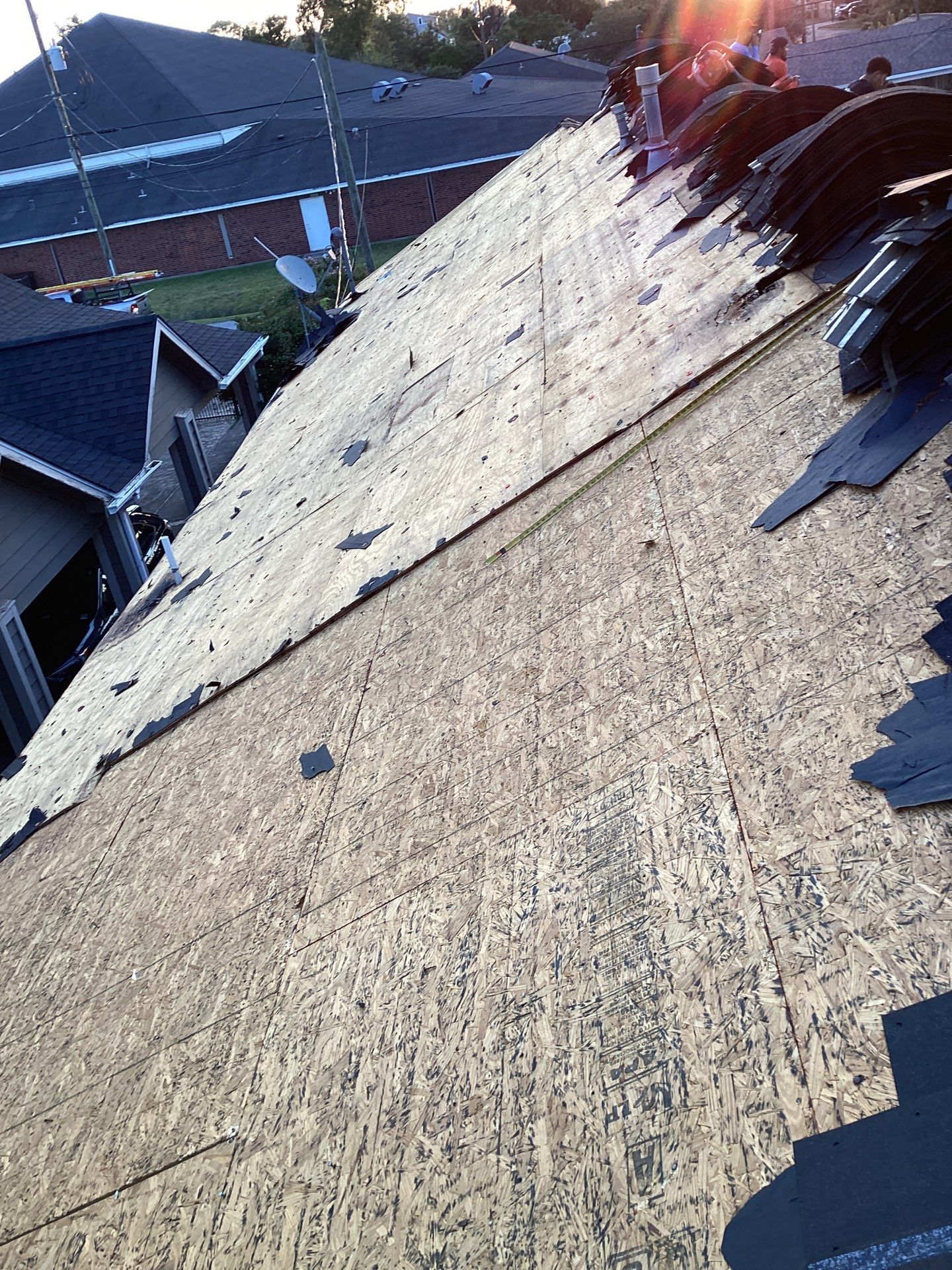 Residential Roofing Installation using Owen's Corning Duration (Lifetime) Shingles by Roof Repair Company