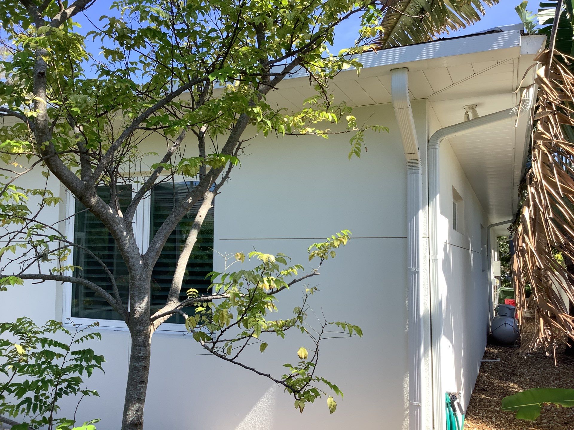 Gutter guards installation combined with gutter cleaning in Sarasota, FL by Gutter Professors