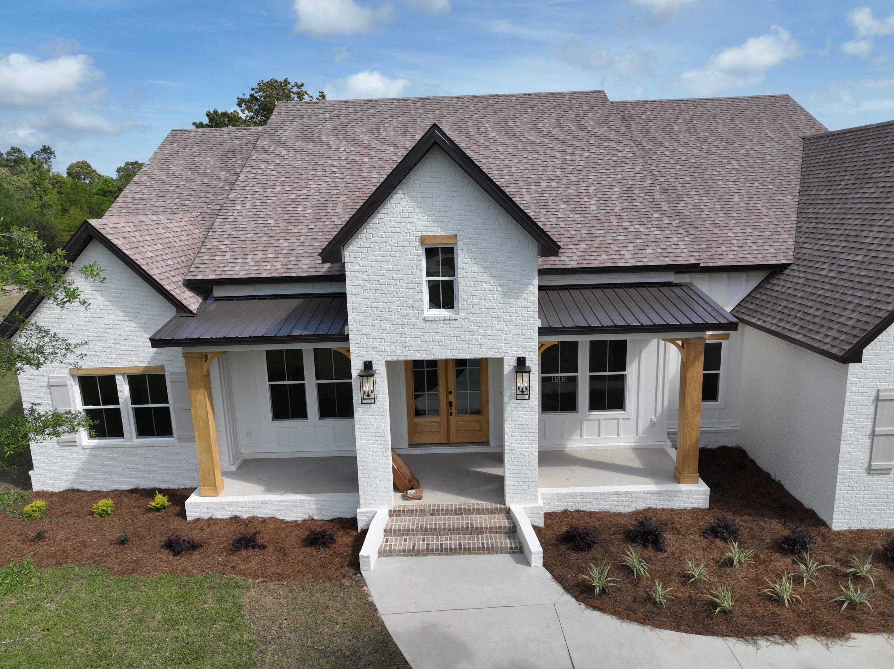 Dimensional Shingle Roof System by Professional Roofing Company