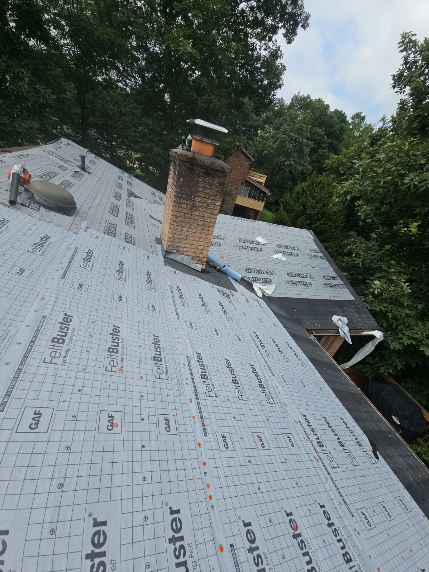 Residential Roofing Installation using GAF Timberline HDZ Barkwood by Rainstoppers Roofing