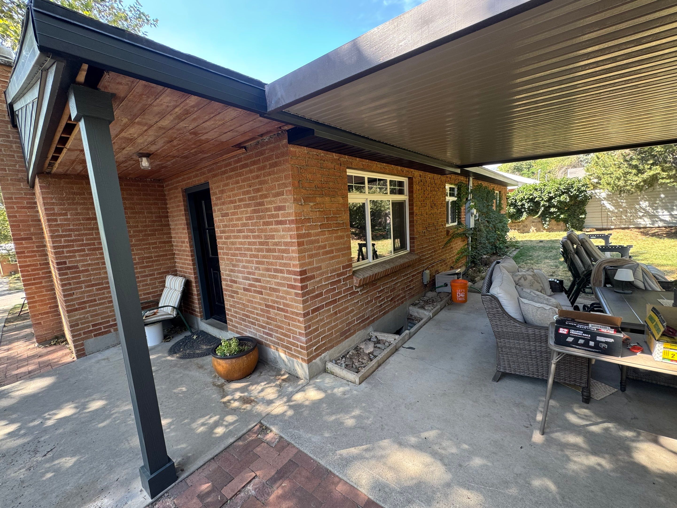 Bountiful | Hardie Mixed Siding & Detached Garage | Iron Gray by Ideal Siding Utah
