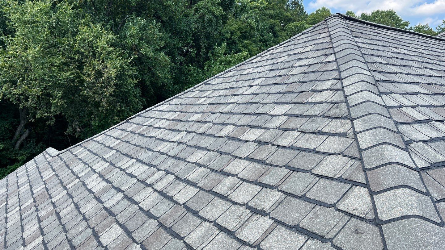 Roof Replacement using Certainteed Grand Manor Shingles by American Home Contractors