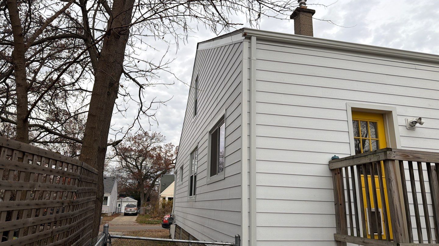 Siding Replacement using Ascend Glacier White by 180 Contractors