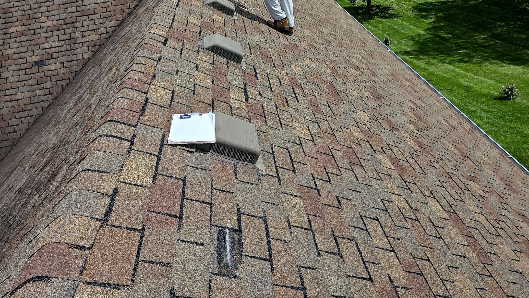 ATLAS PINNACLE COLOR: BLACK SHADOW, DRIP EDGE: BLACK by Eagle Eye Roofing