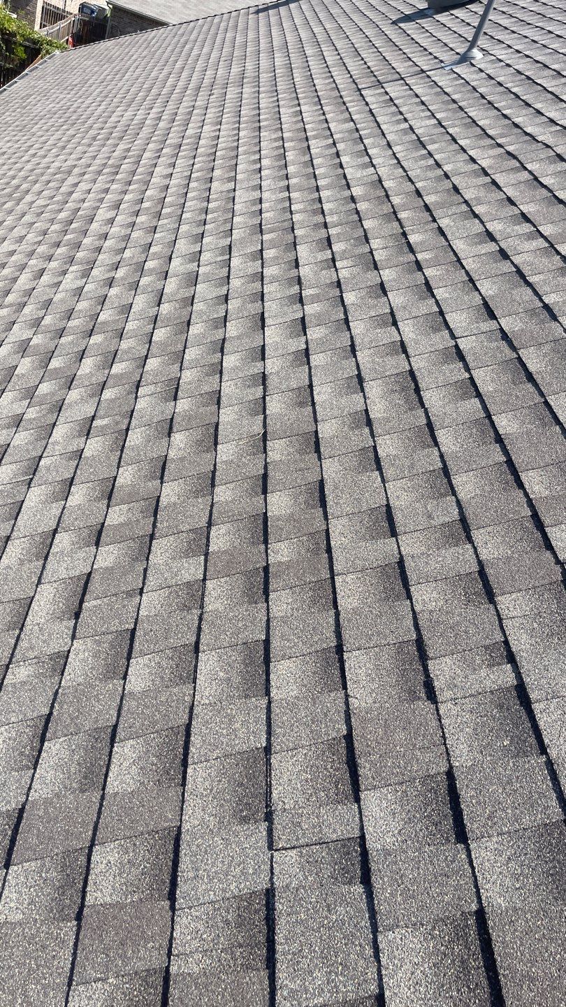 GAF HDZ - Weathered Wood by Elite Roofing LLC
