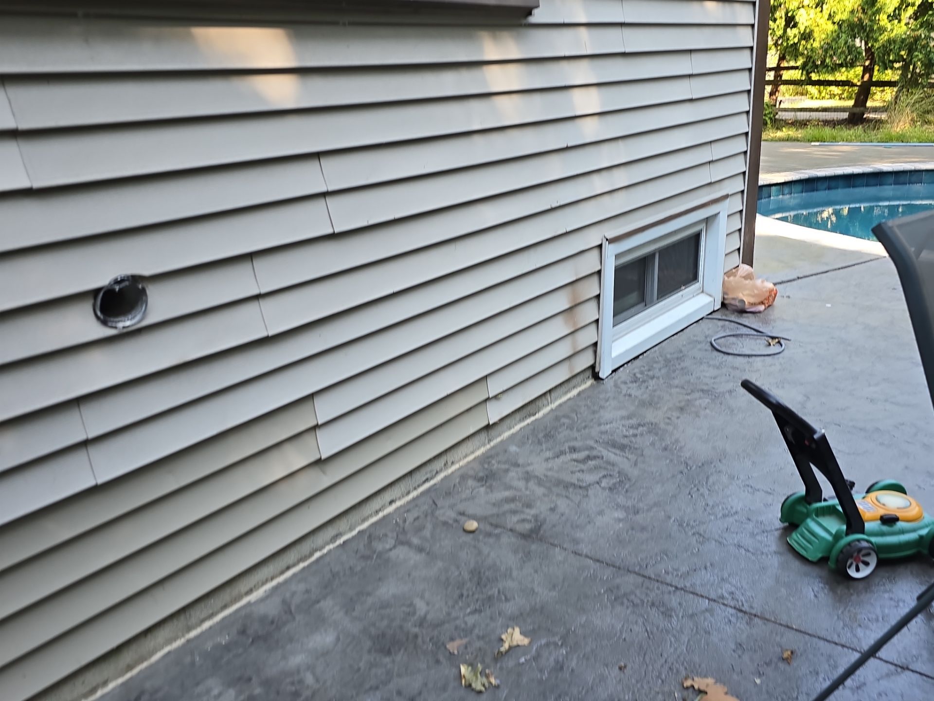 Embedded Fiber Reinforcement by Toledo Basement Repair 